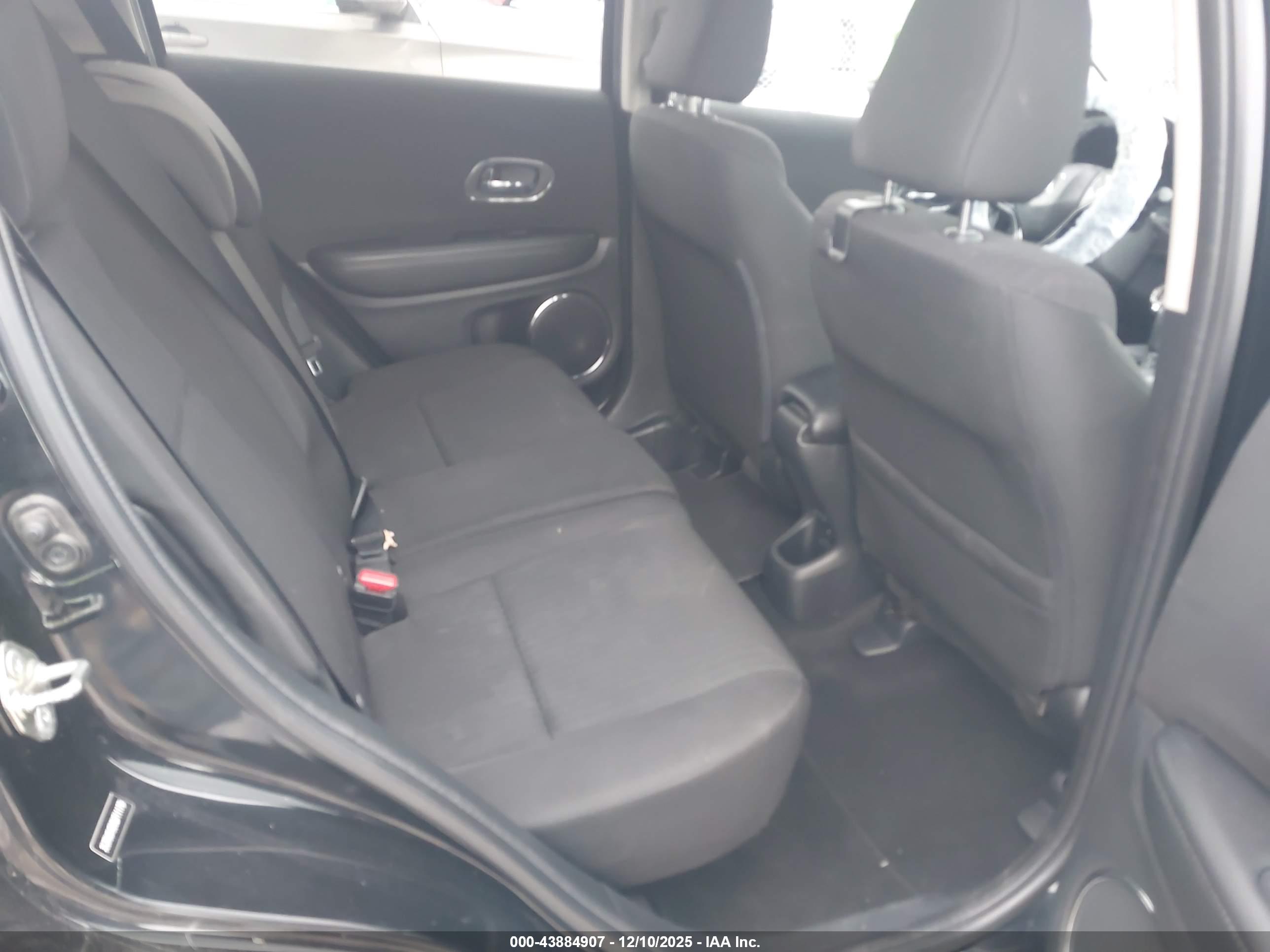 HONDA HR-V image 8