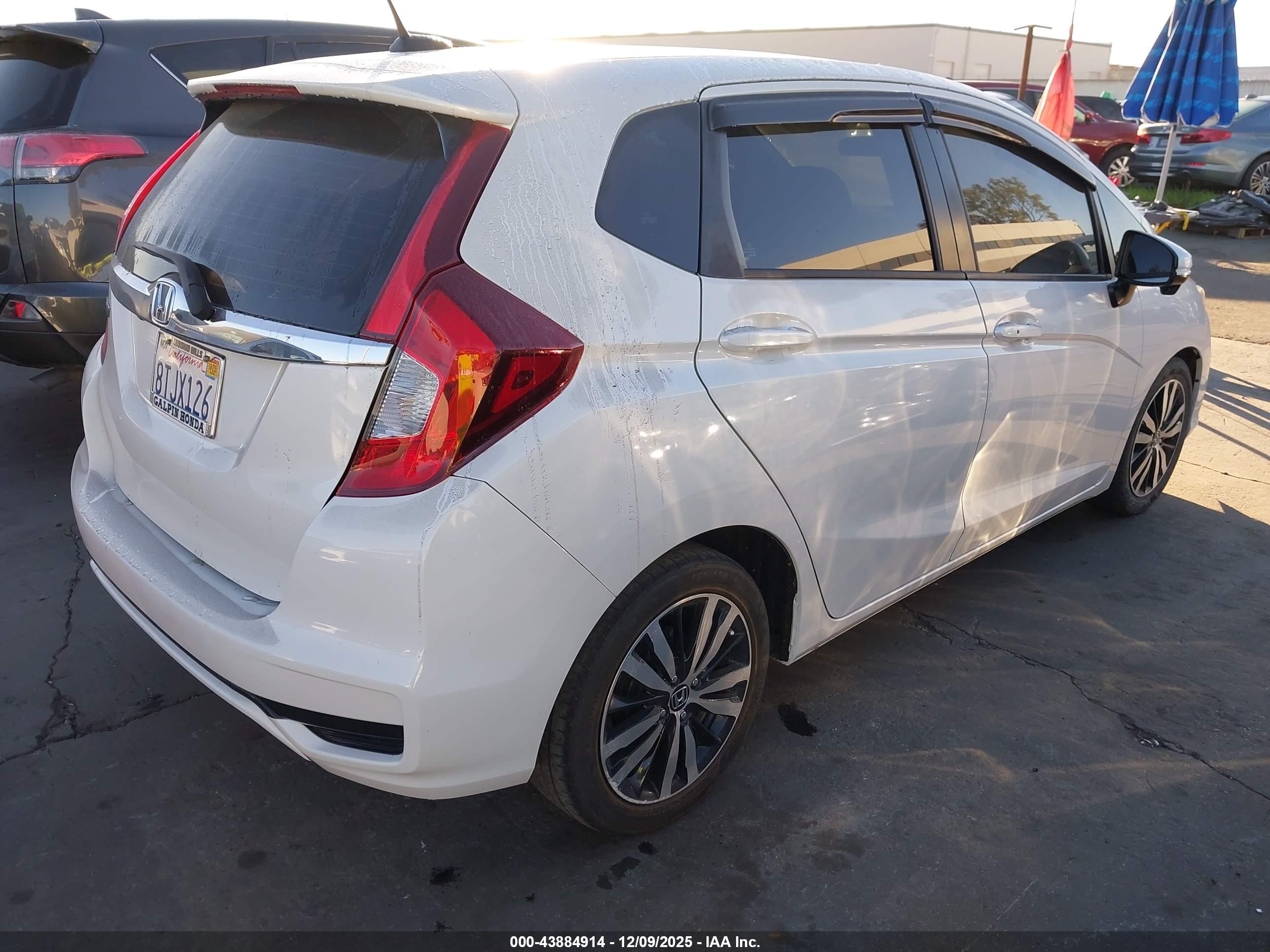 HONDA FIT image 4