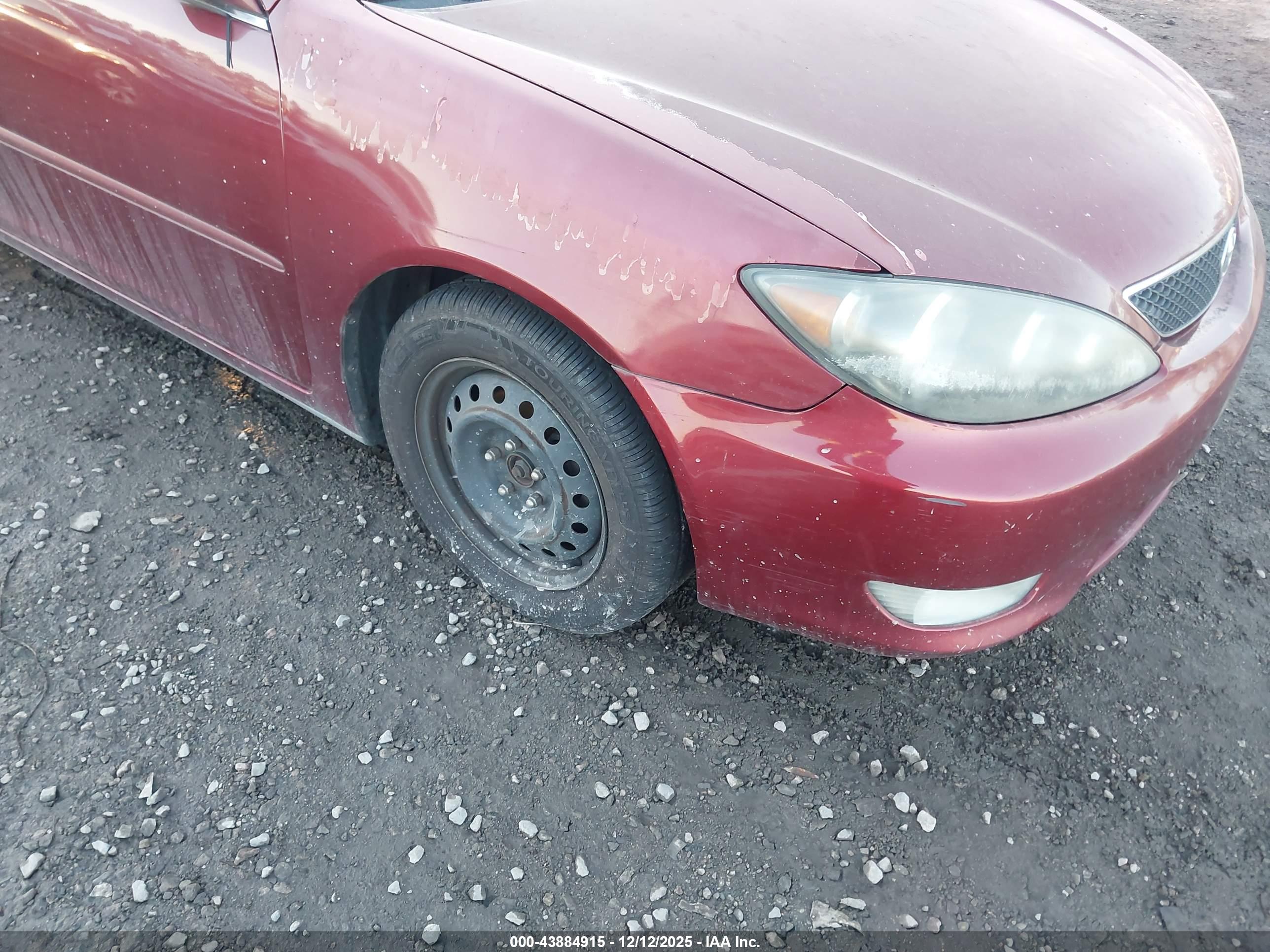 TOYOTA CAMRY image 6