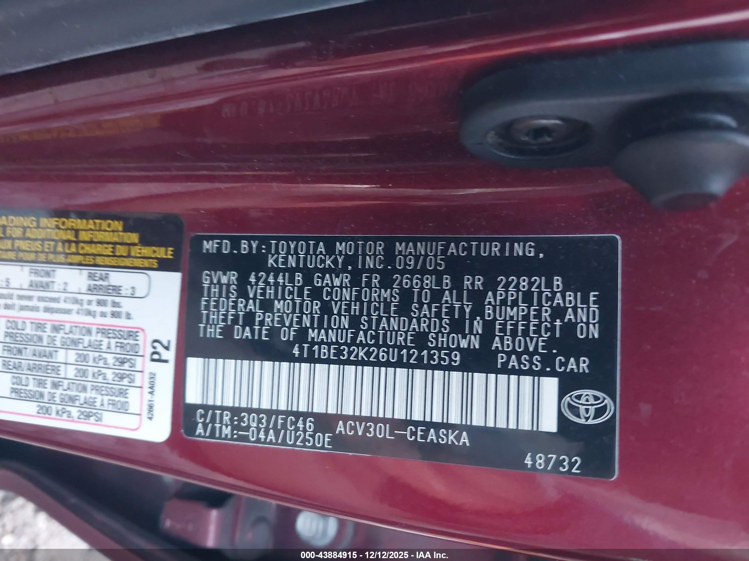 TOYOTA CAMRY image 9