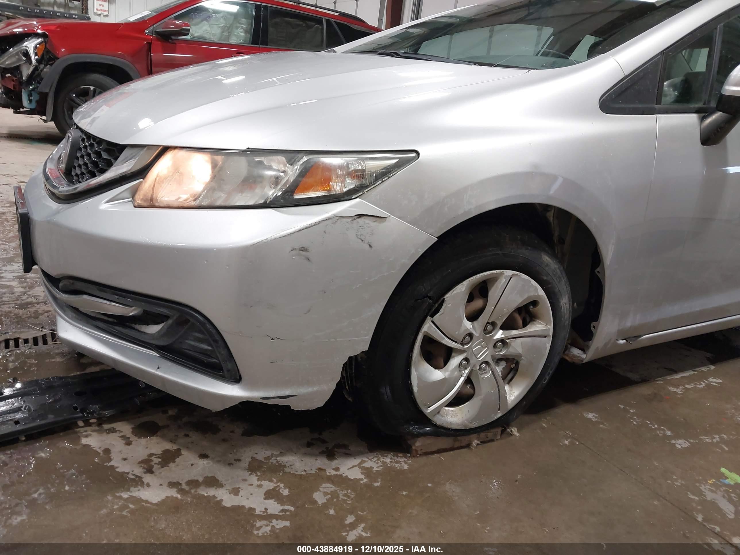 HONDA CIVIC image 6