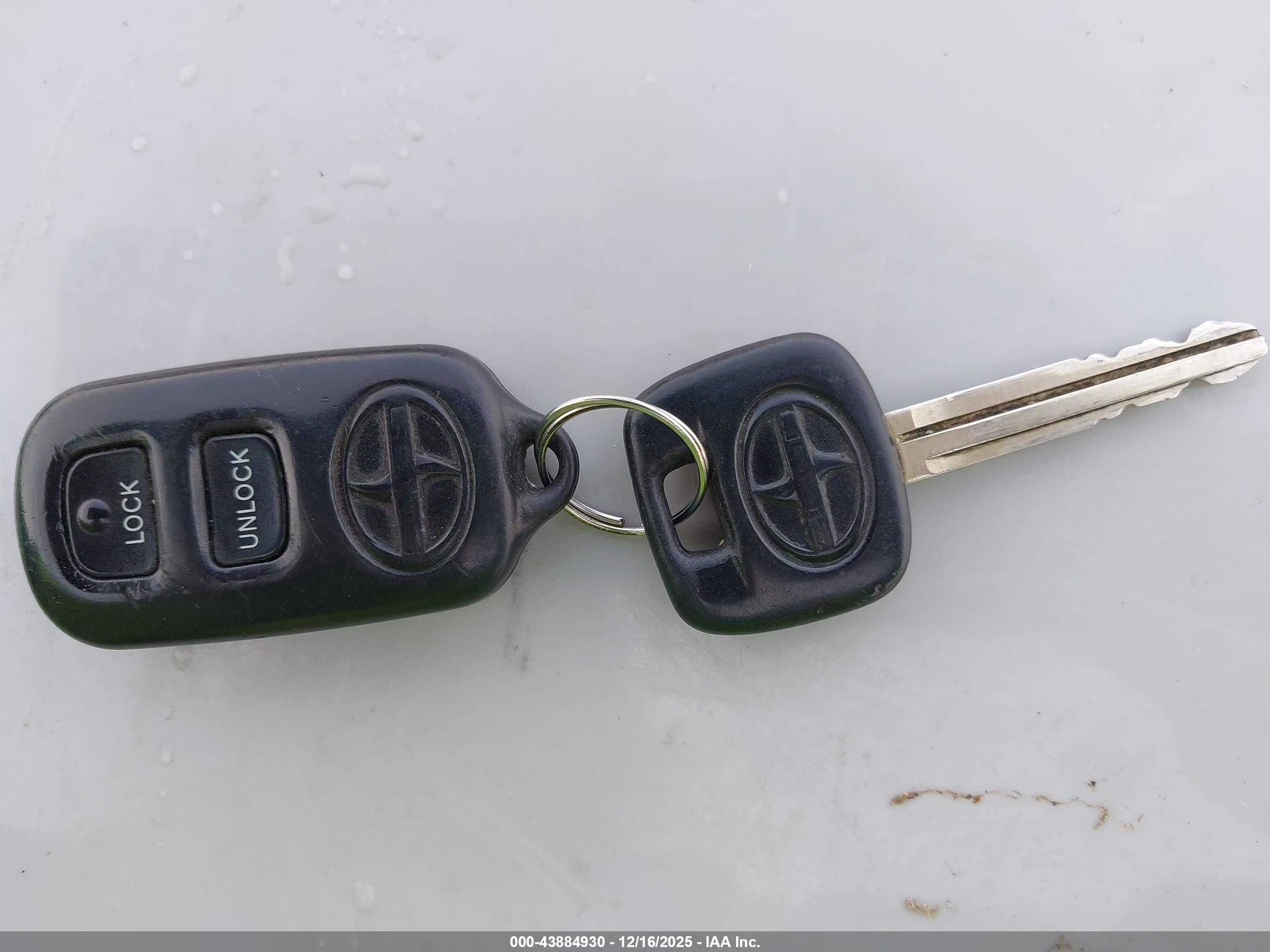 SCION XB image 11