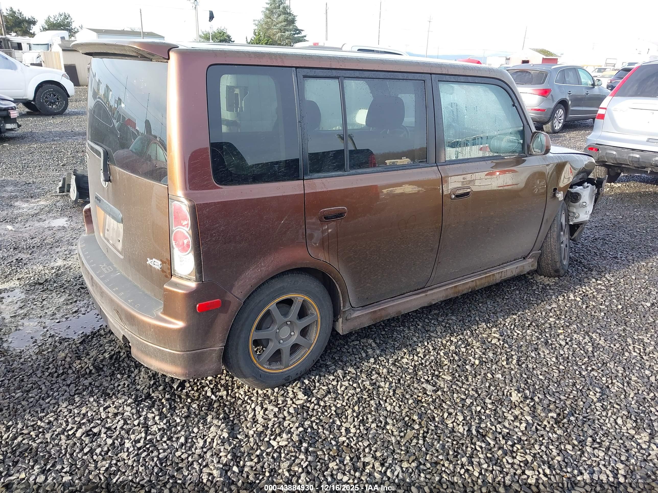 SCION XB image 4
