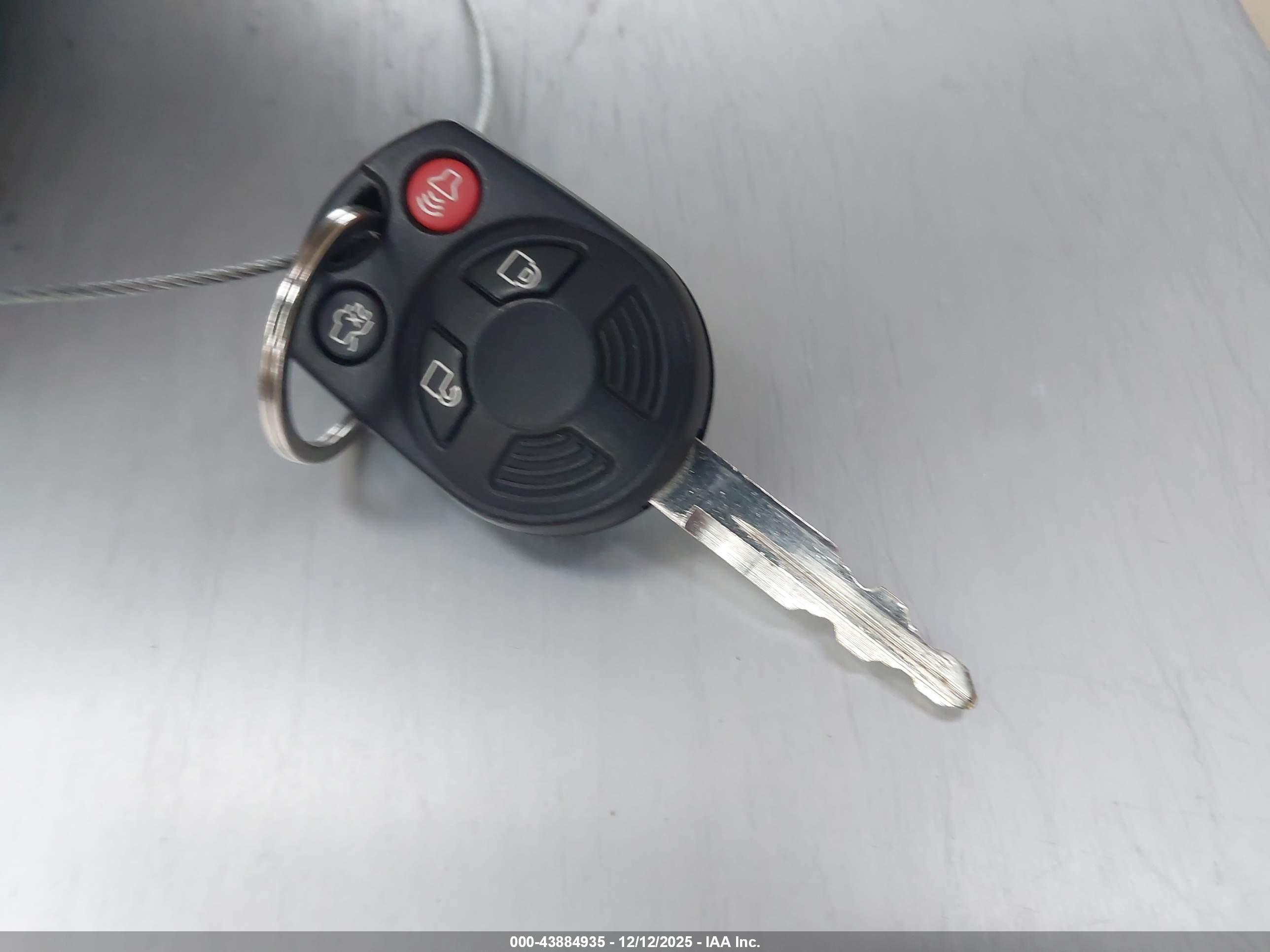 FORD ESCAPE image 11