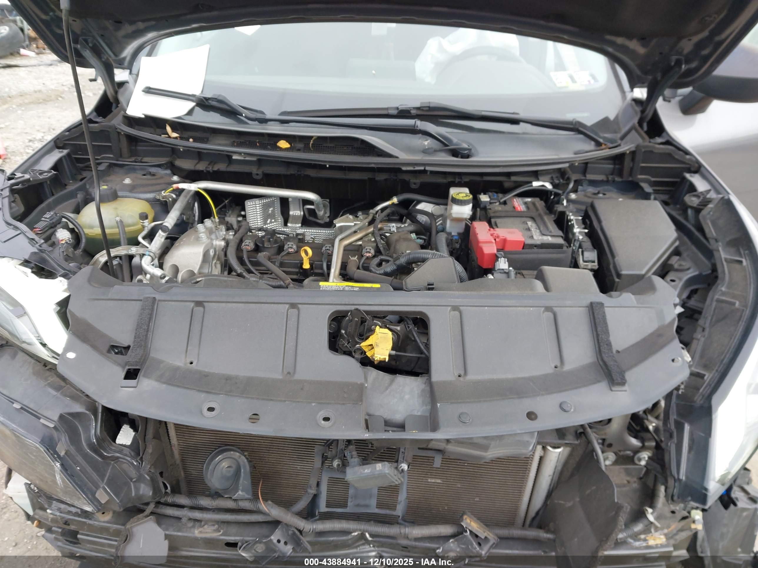 NISSAN ROGUE image 10