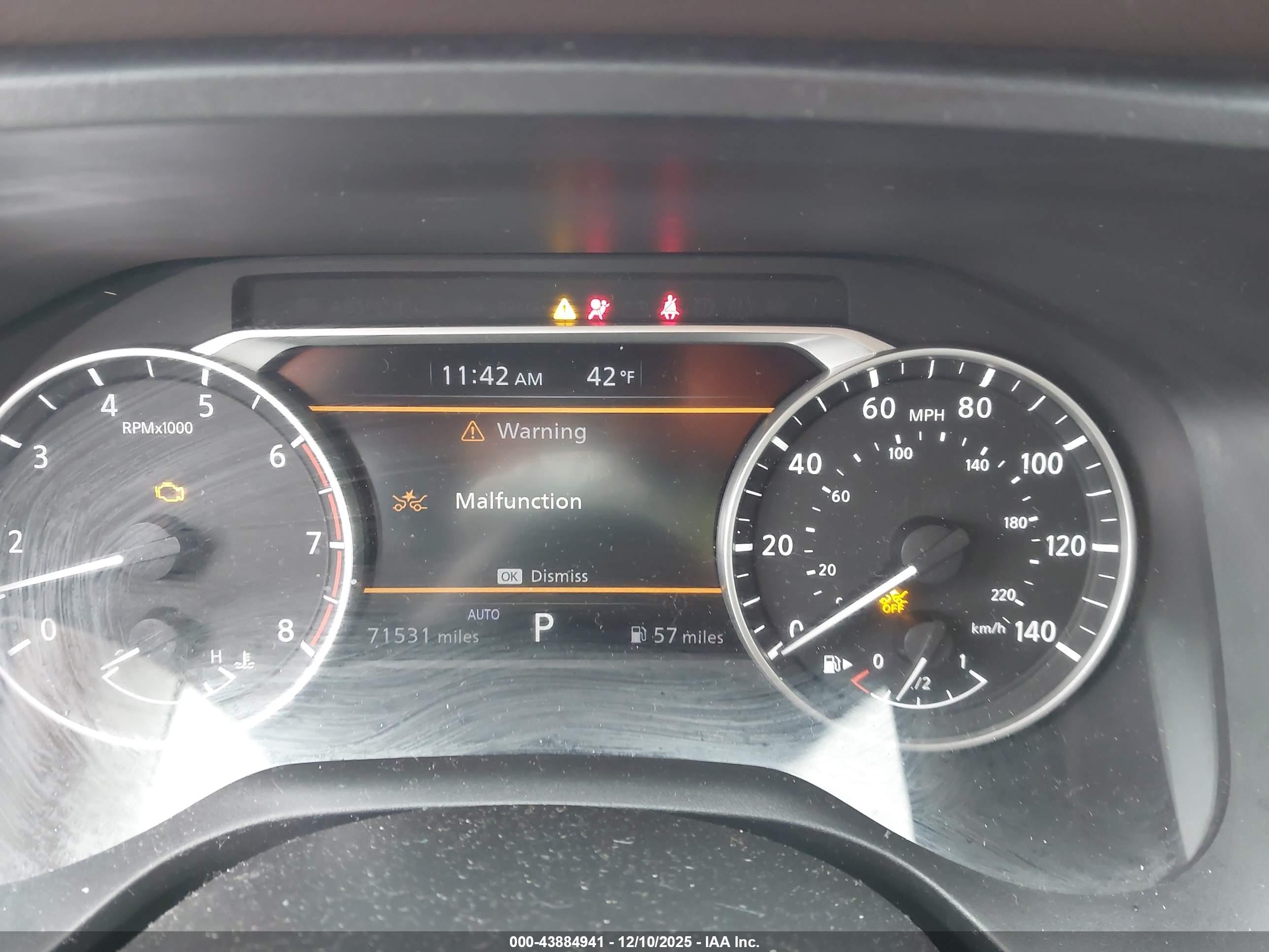 NISSAN ROGUE image 7