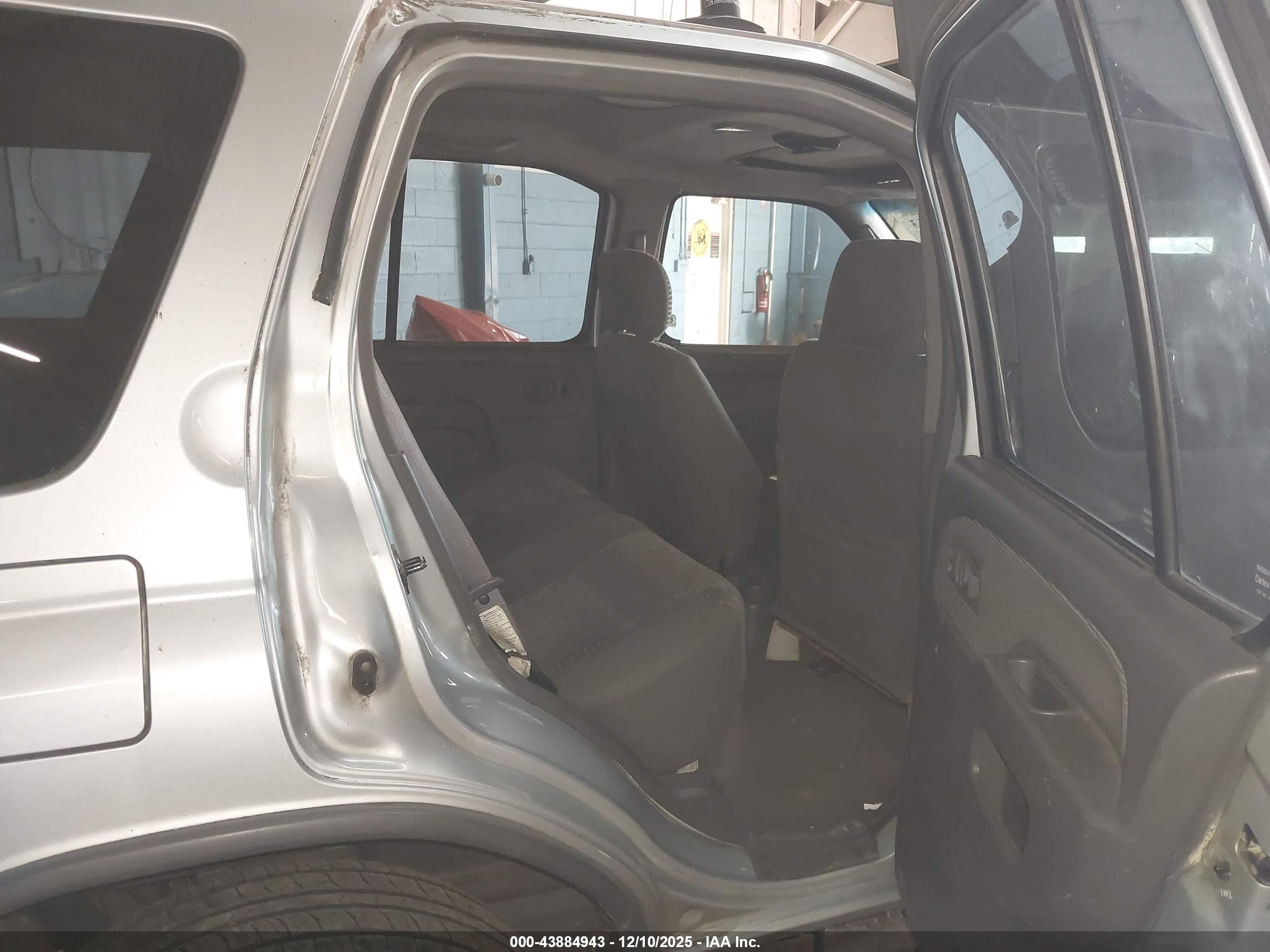 NISSAN XTERRA image 8