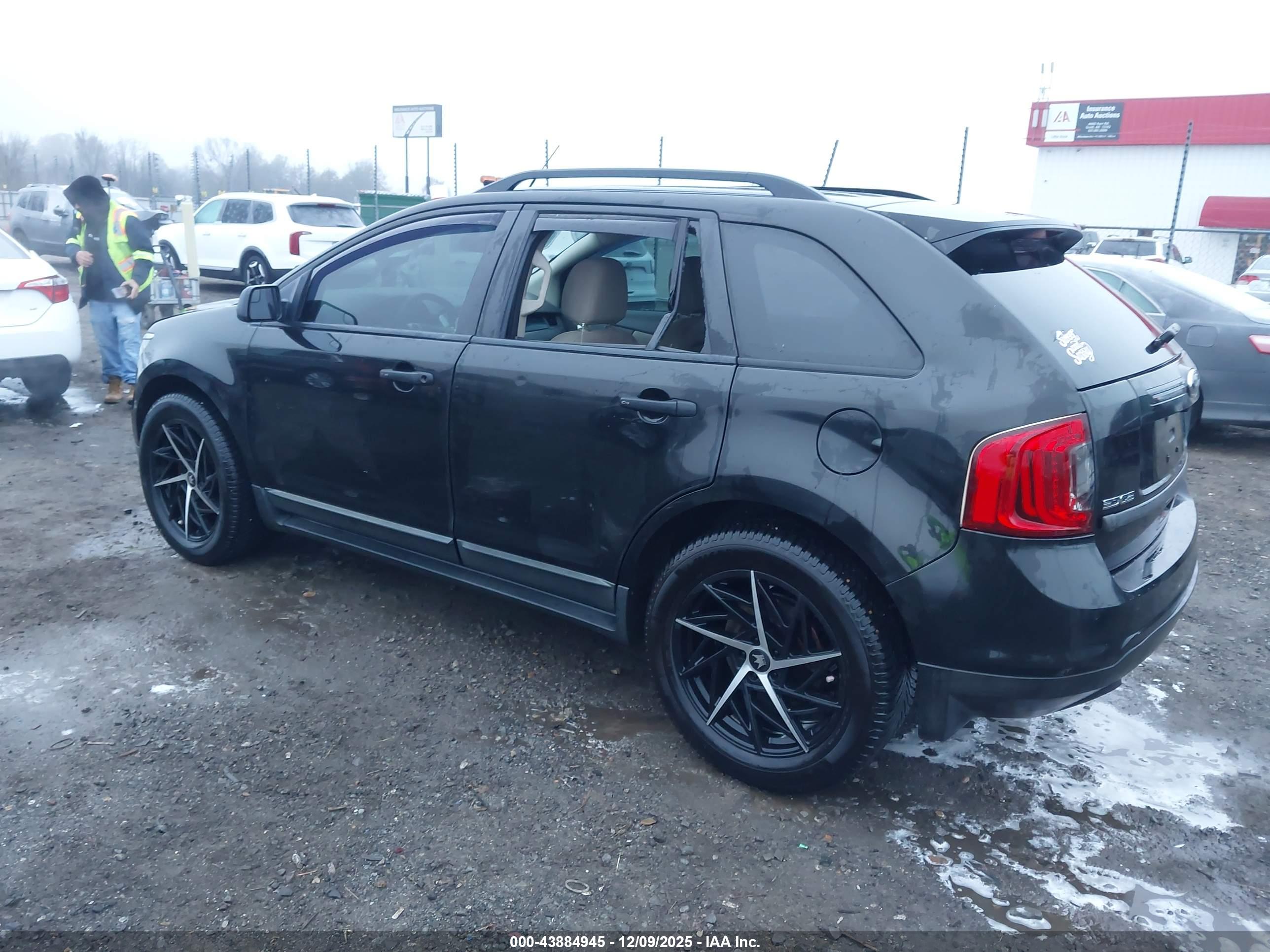 FORD EDGE image 3