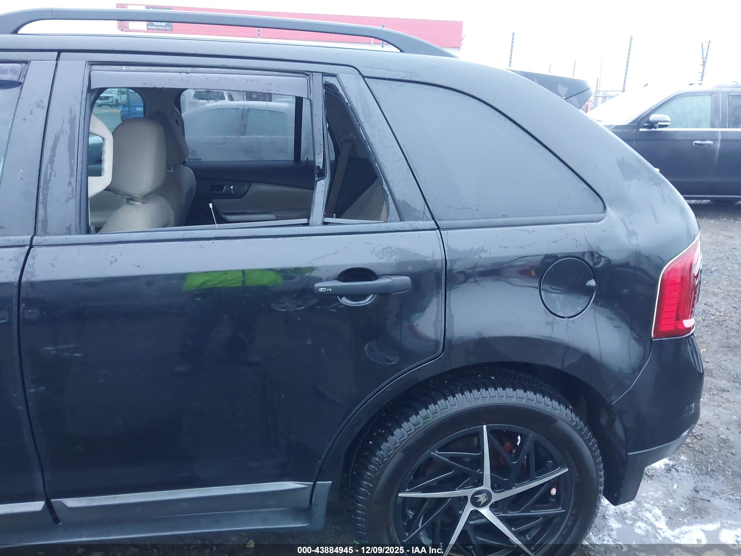 FORD EDGE image 6