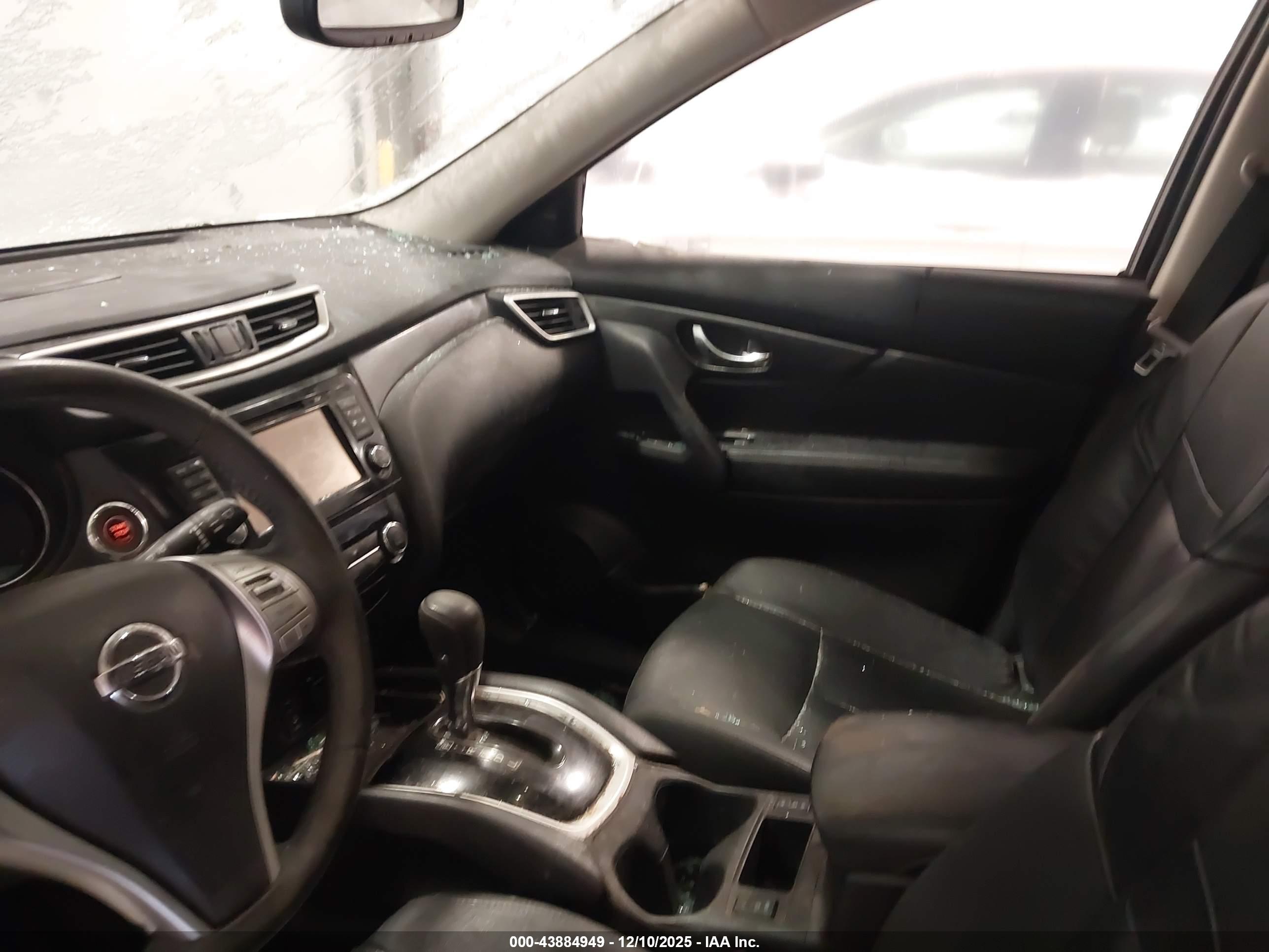 NISSAN ROGUE image 5