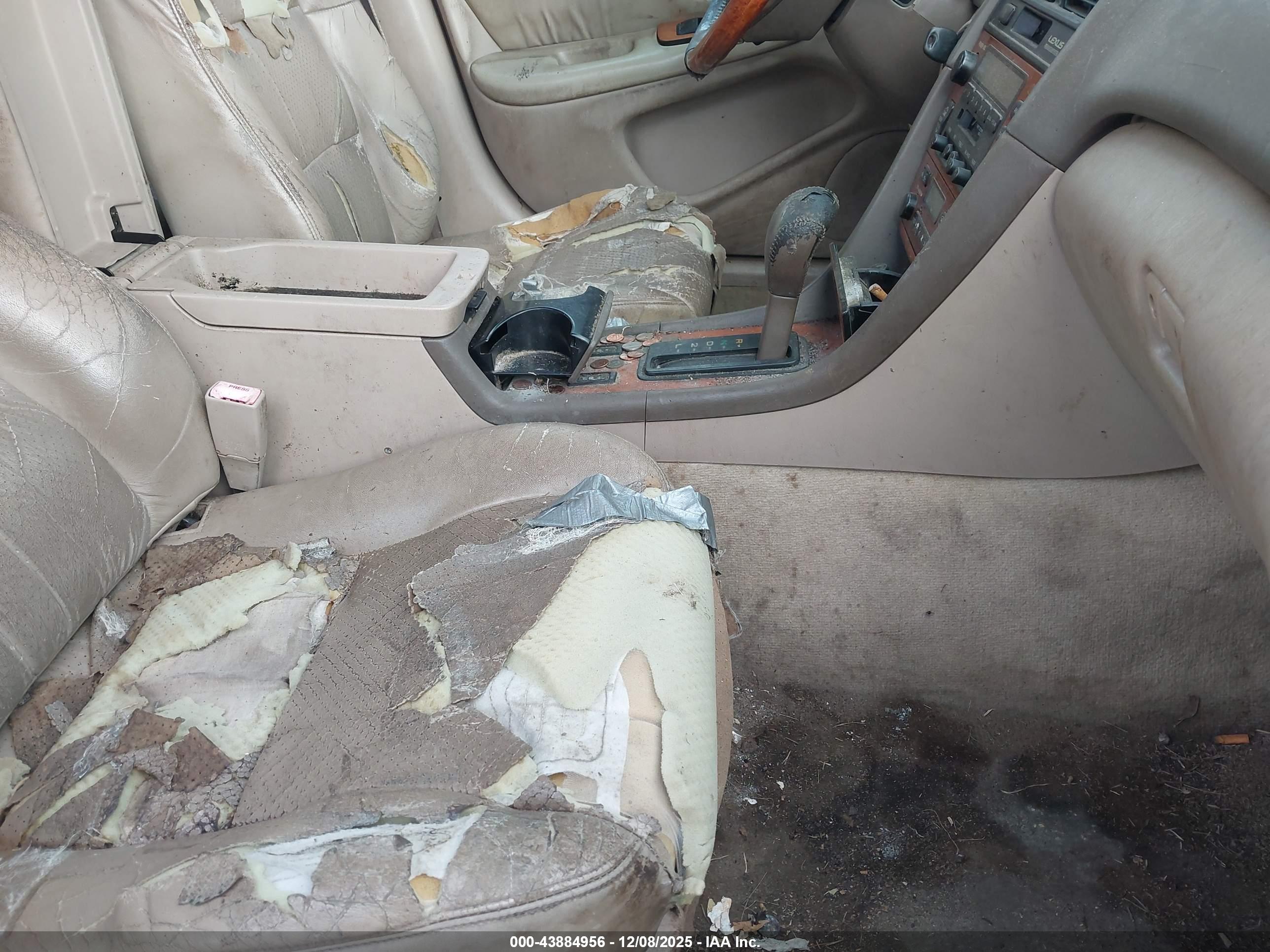 LEXUS ES image 5