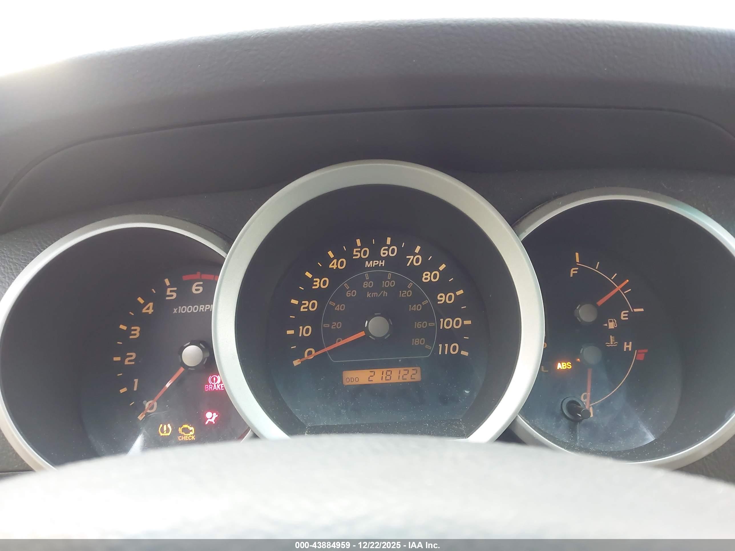 TOYOTA 4RUNNER image 7