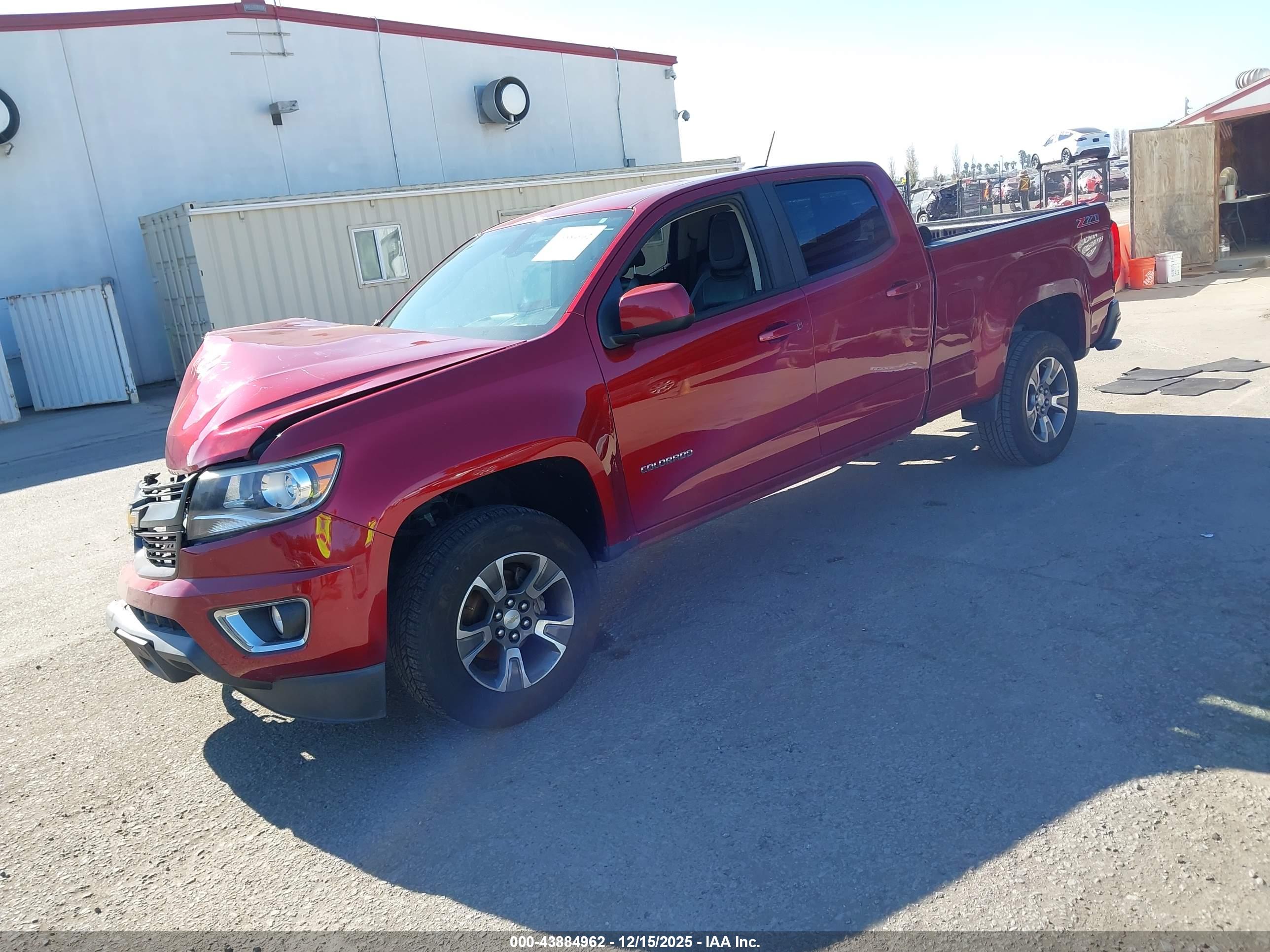 CHEVROLET COLORADO image 2
