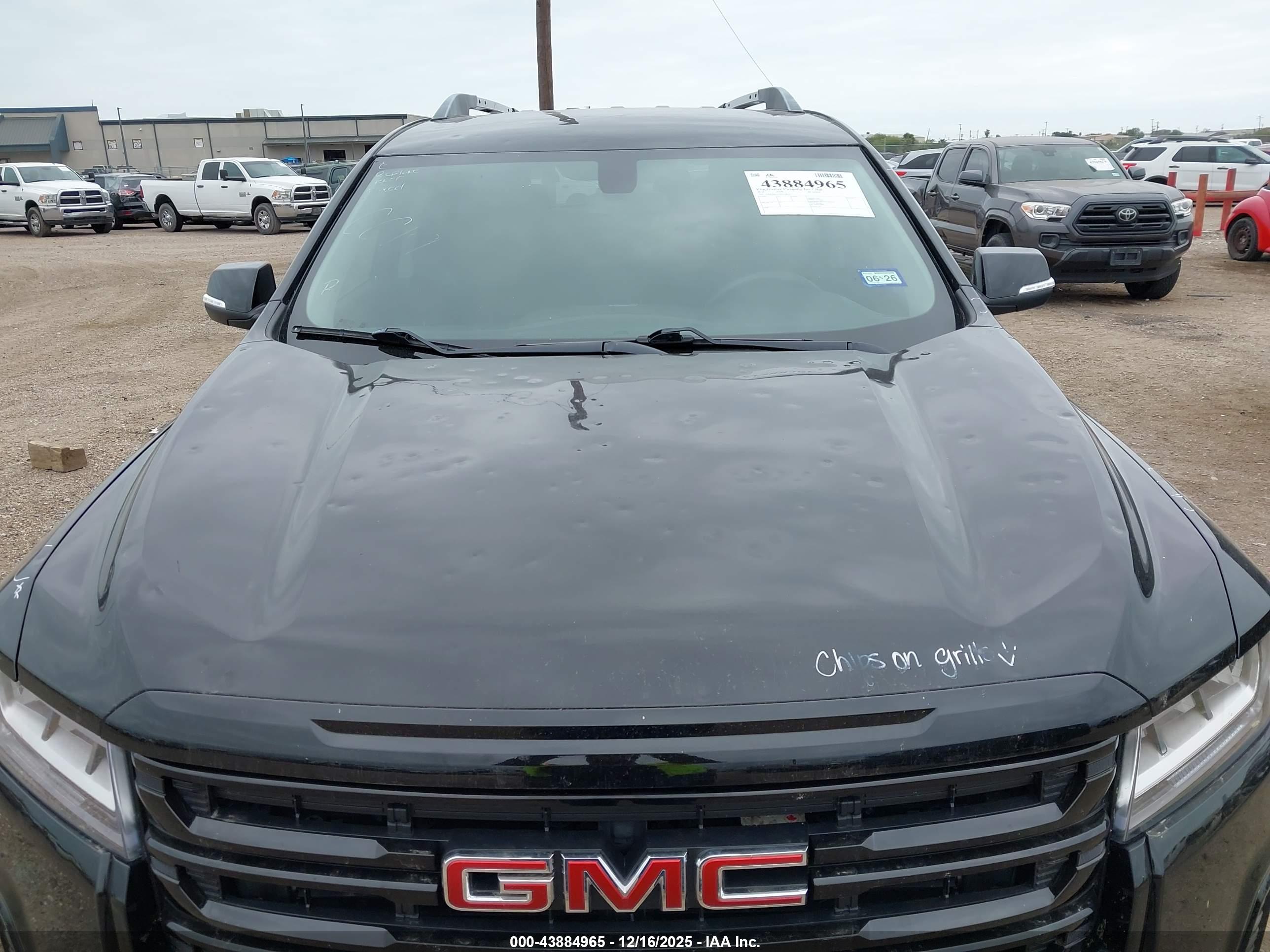 GMC ACADIA image 6