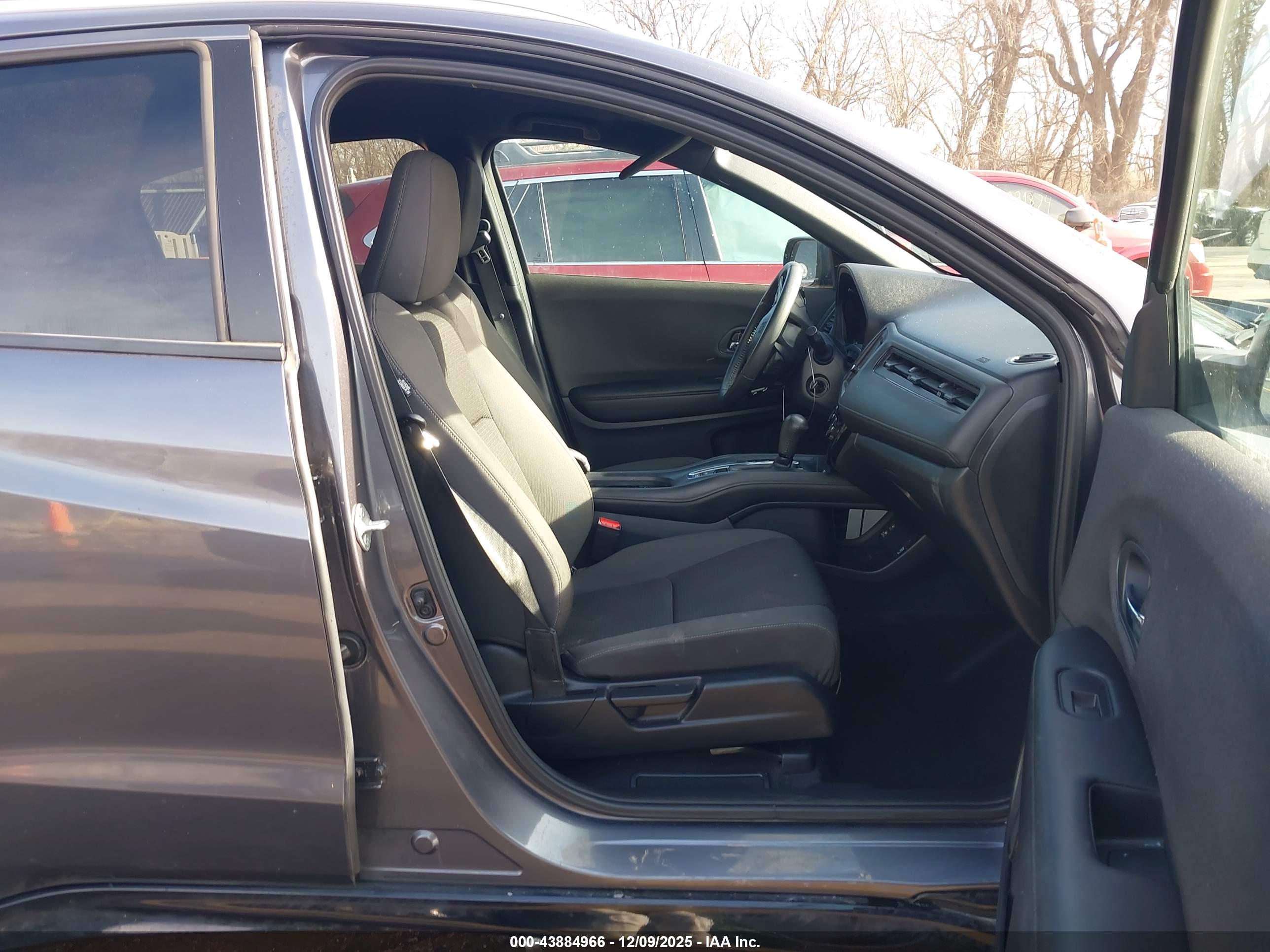 HONDA HR-V image 5
