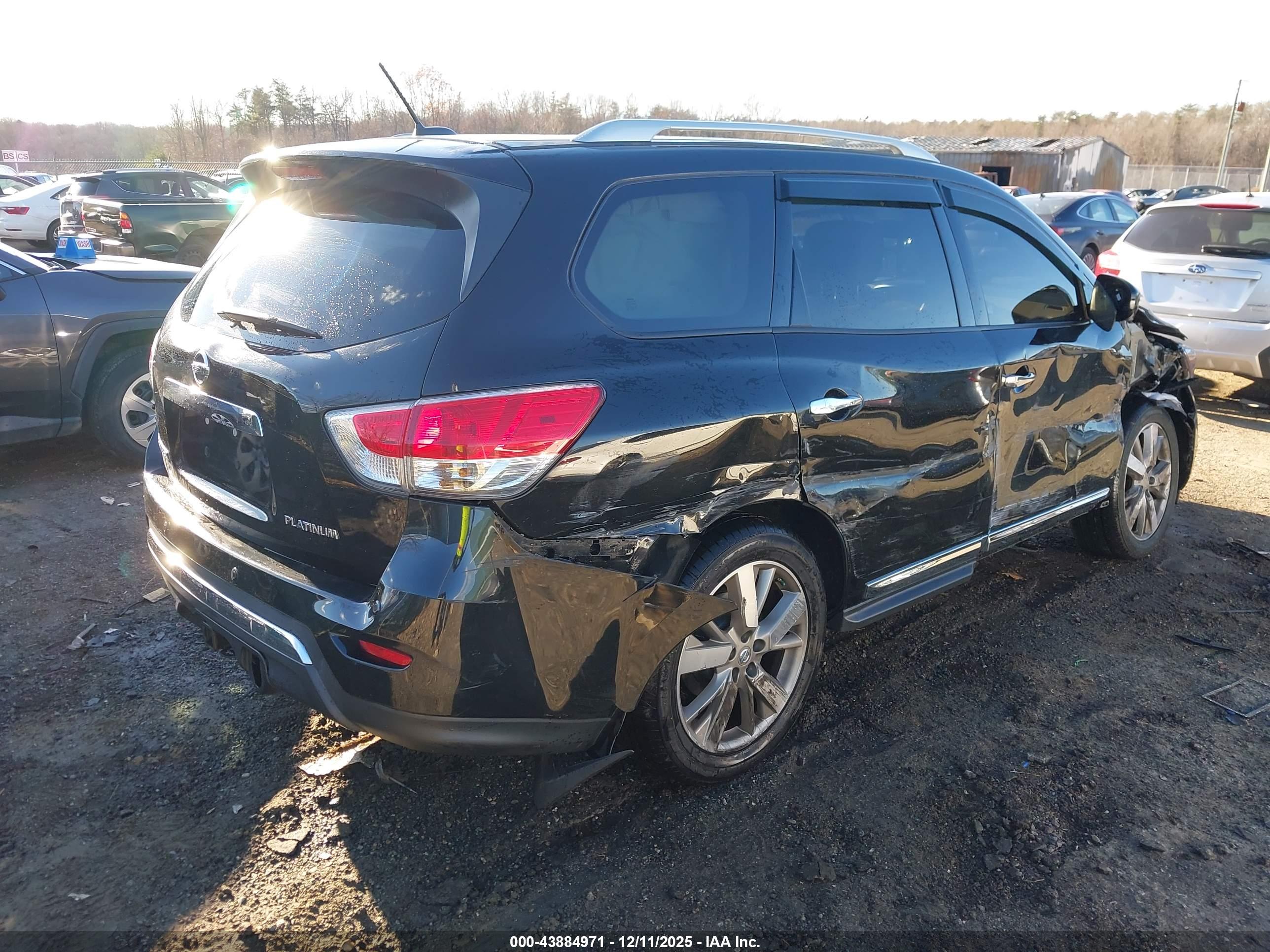 NISSAN PATHFINDER image 4