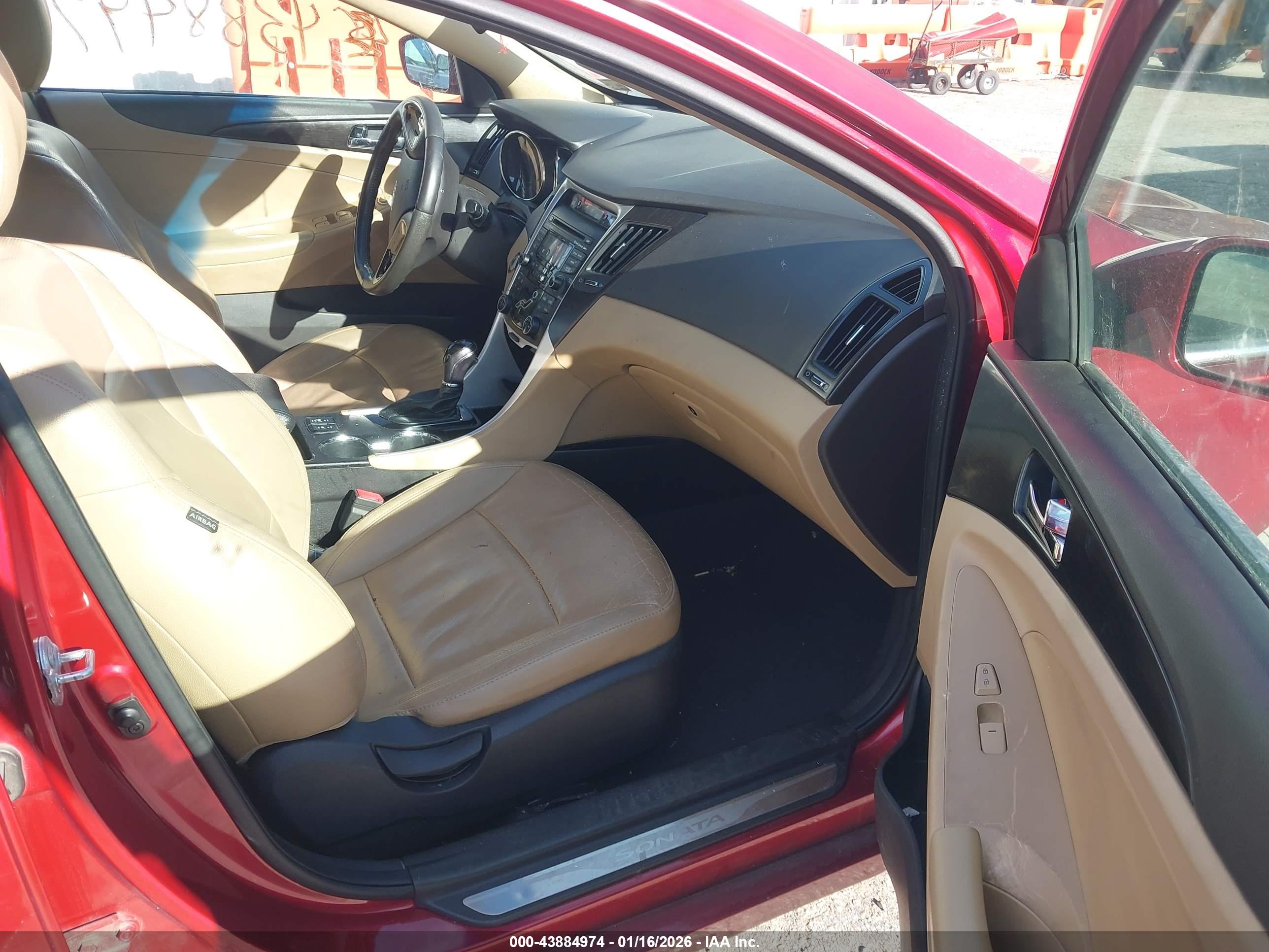 HYUNDAI SONATA image 5