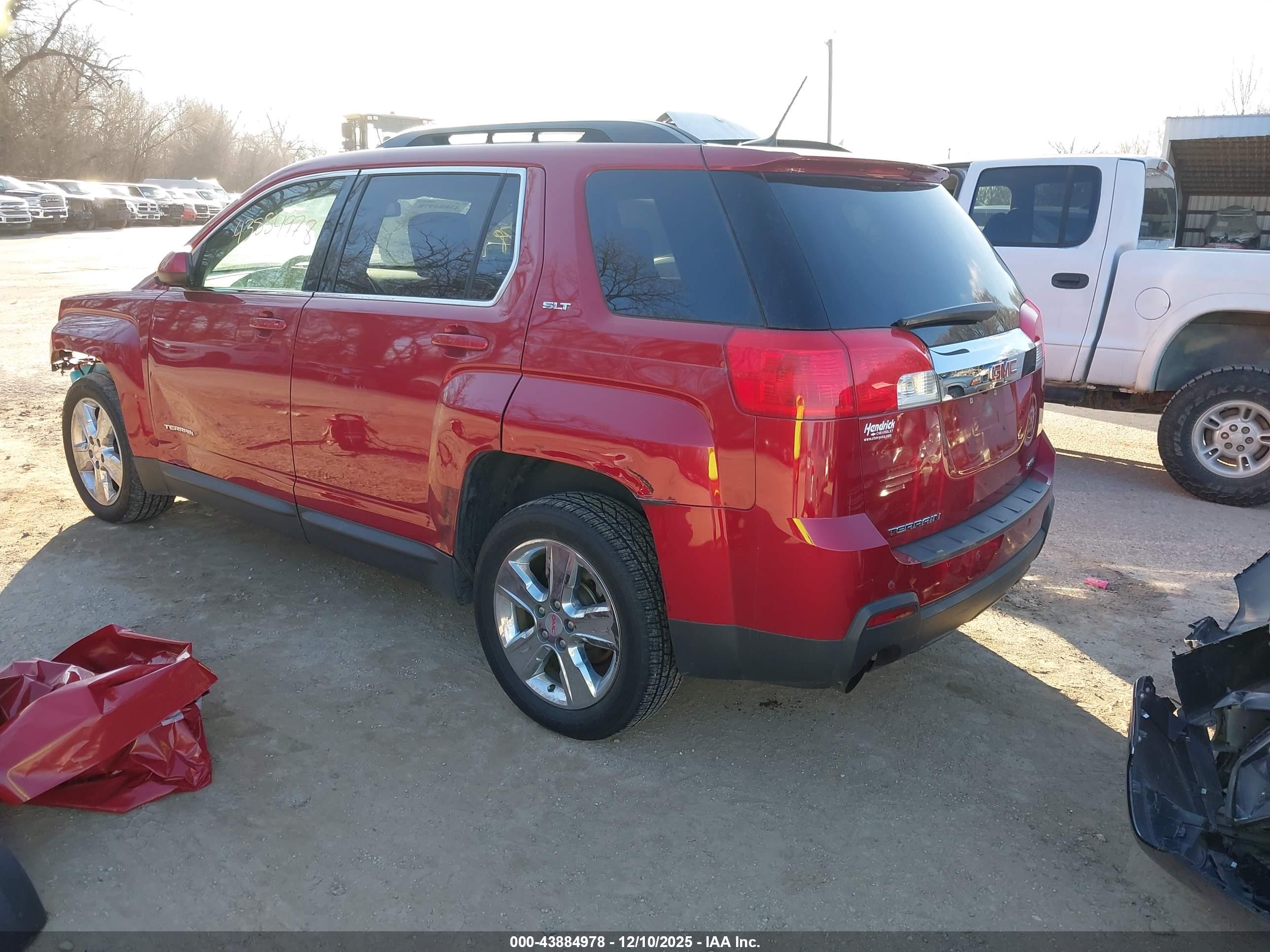GMC TERRAIN image 3