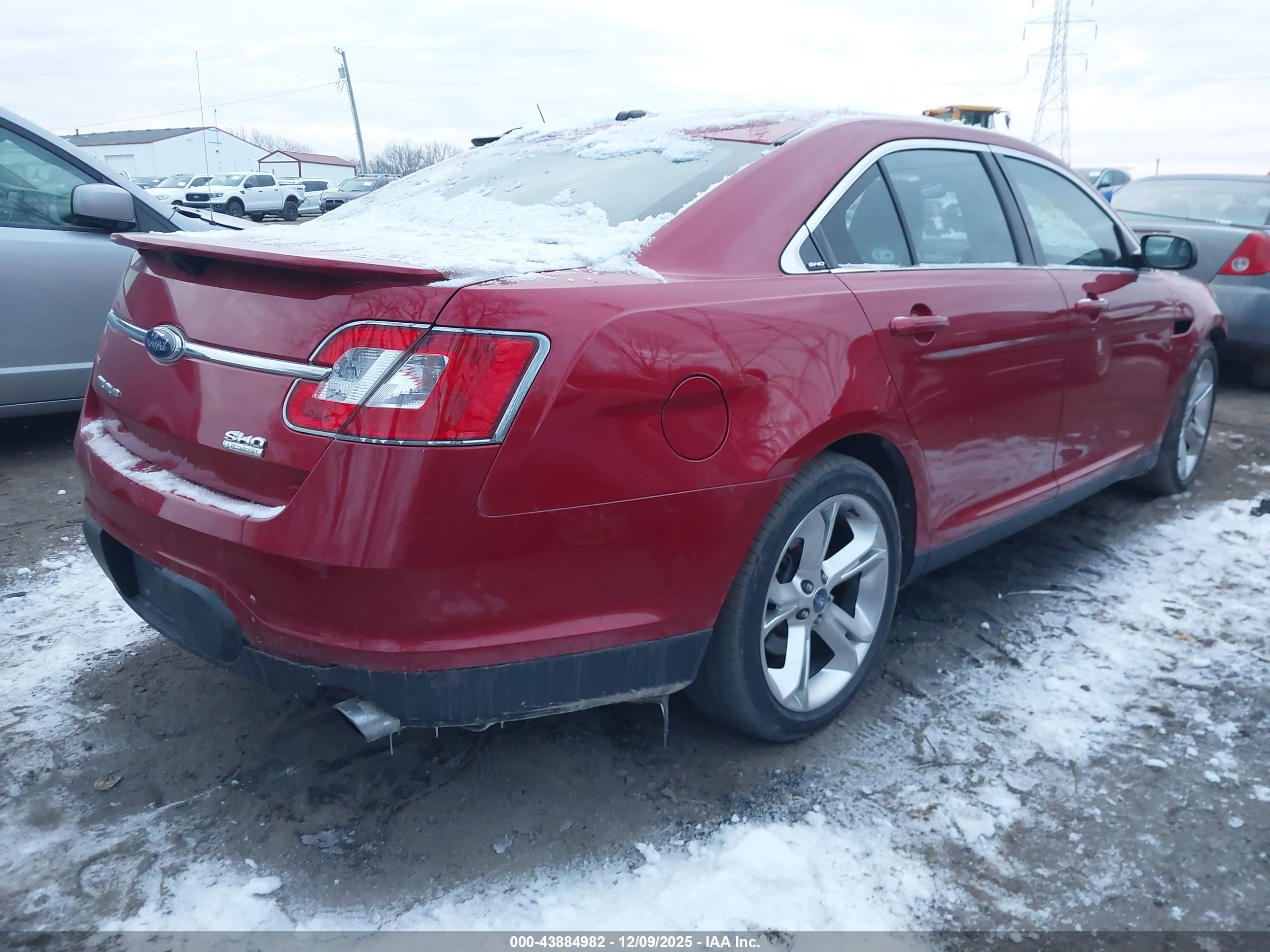 FORD TAURUS image 4