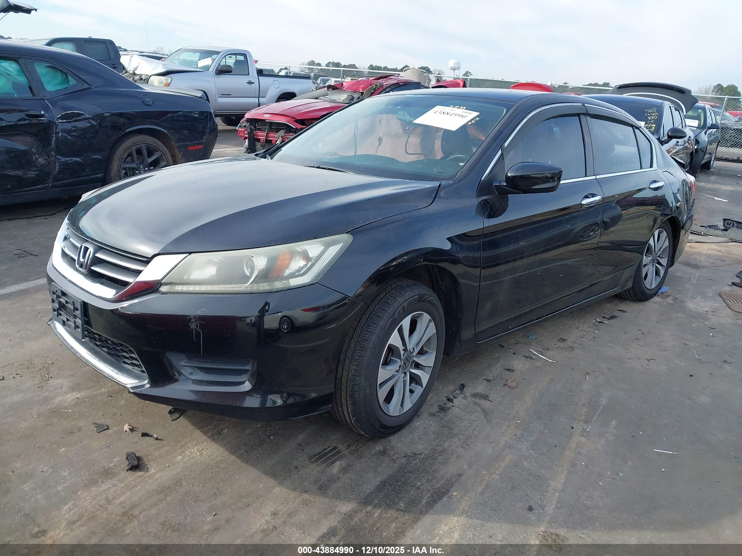 HONDA ACCORD image 2