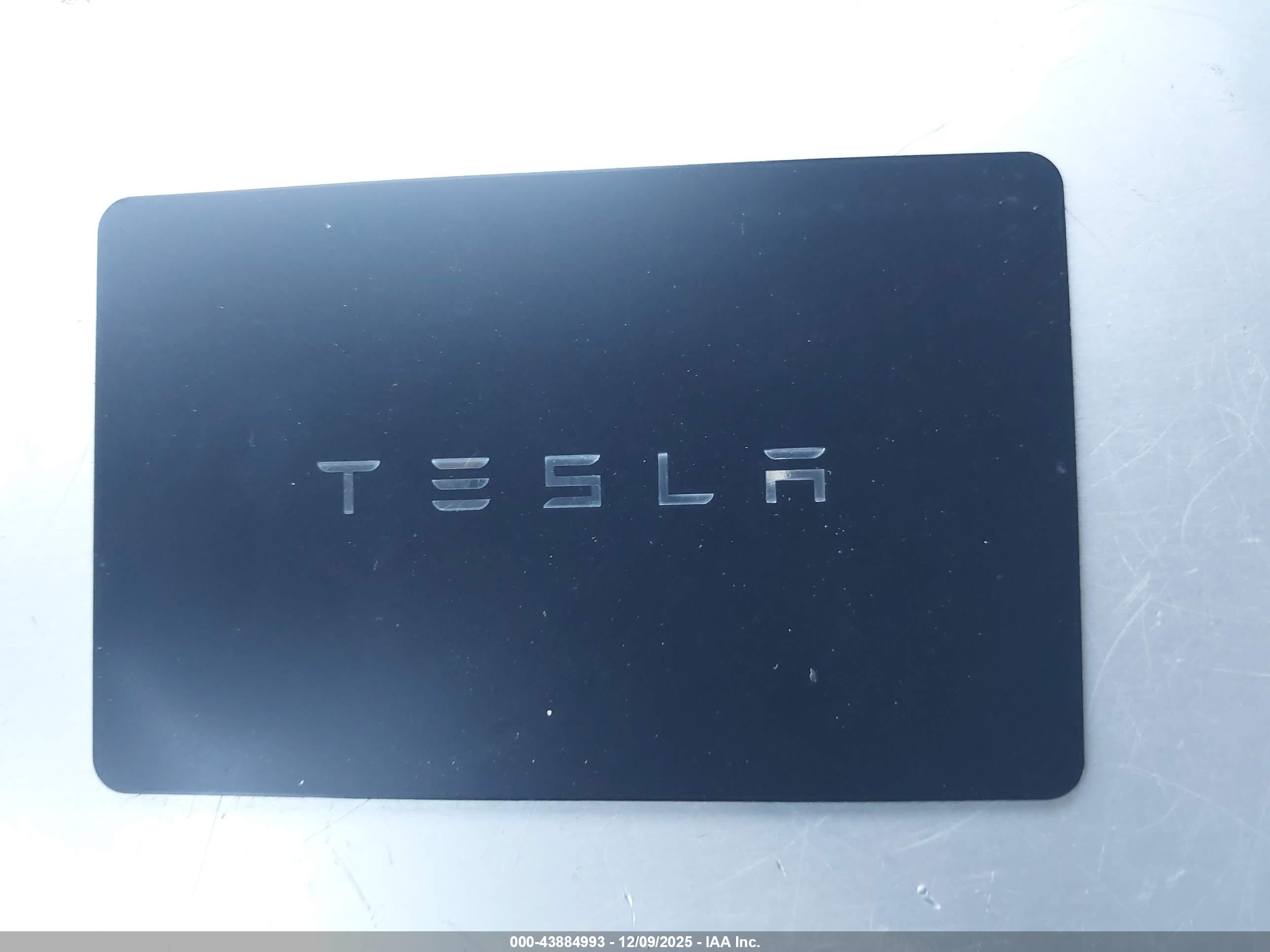 TESLA MODEL image 11