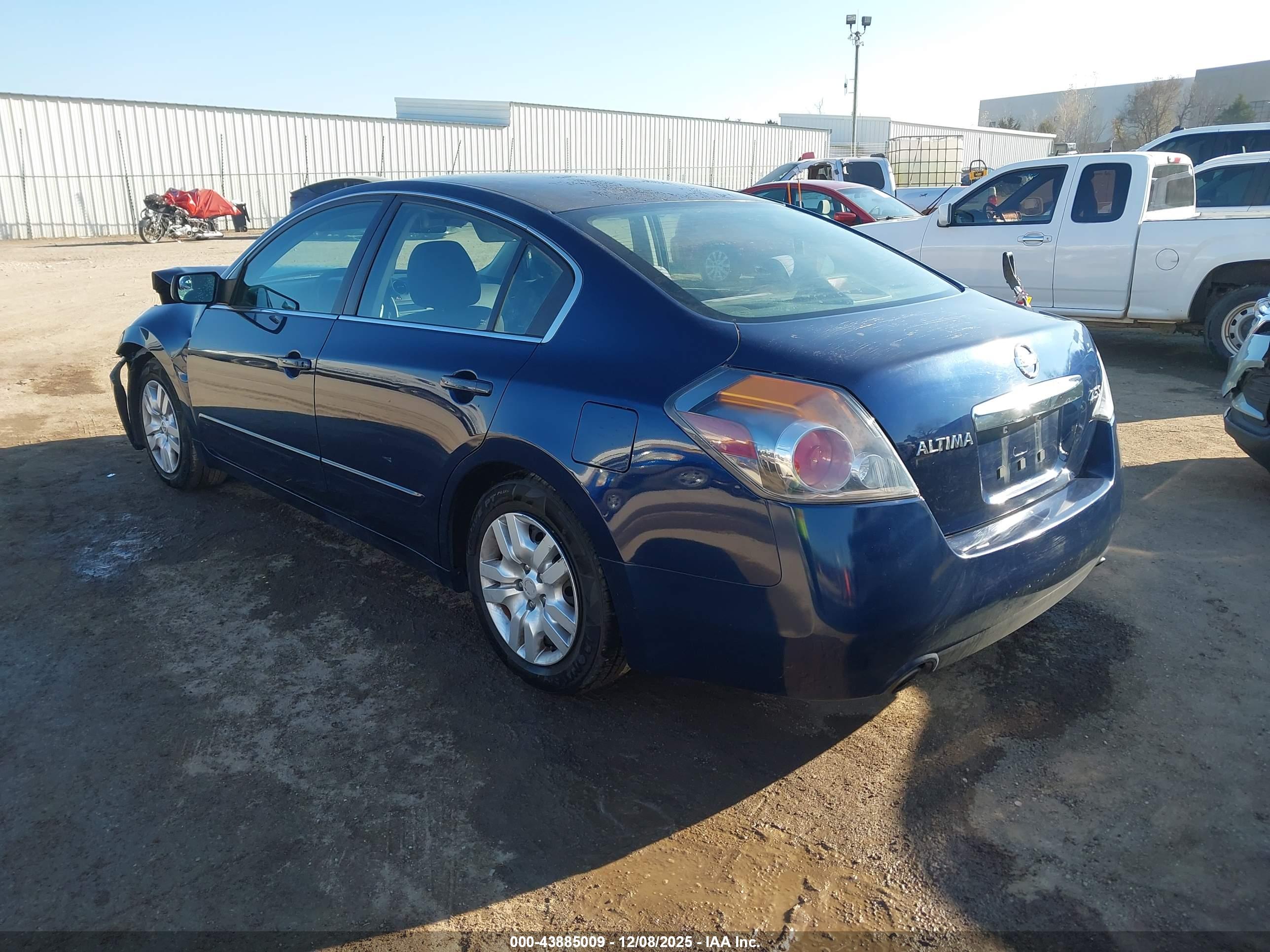 NISSAN ALTIMA image 3