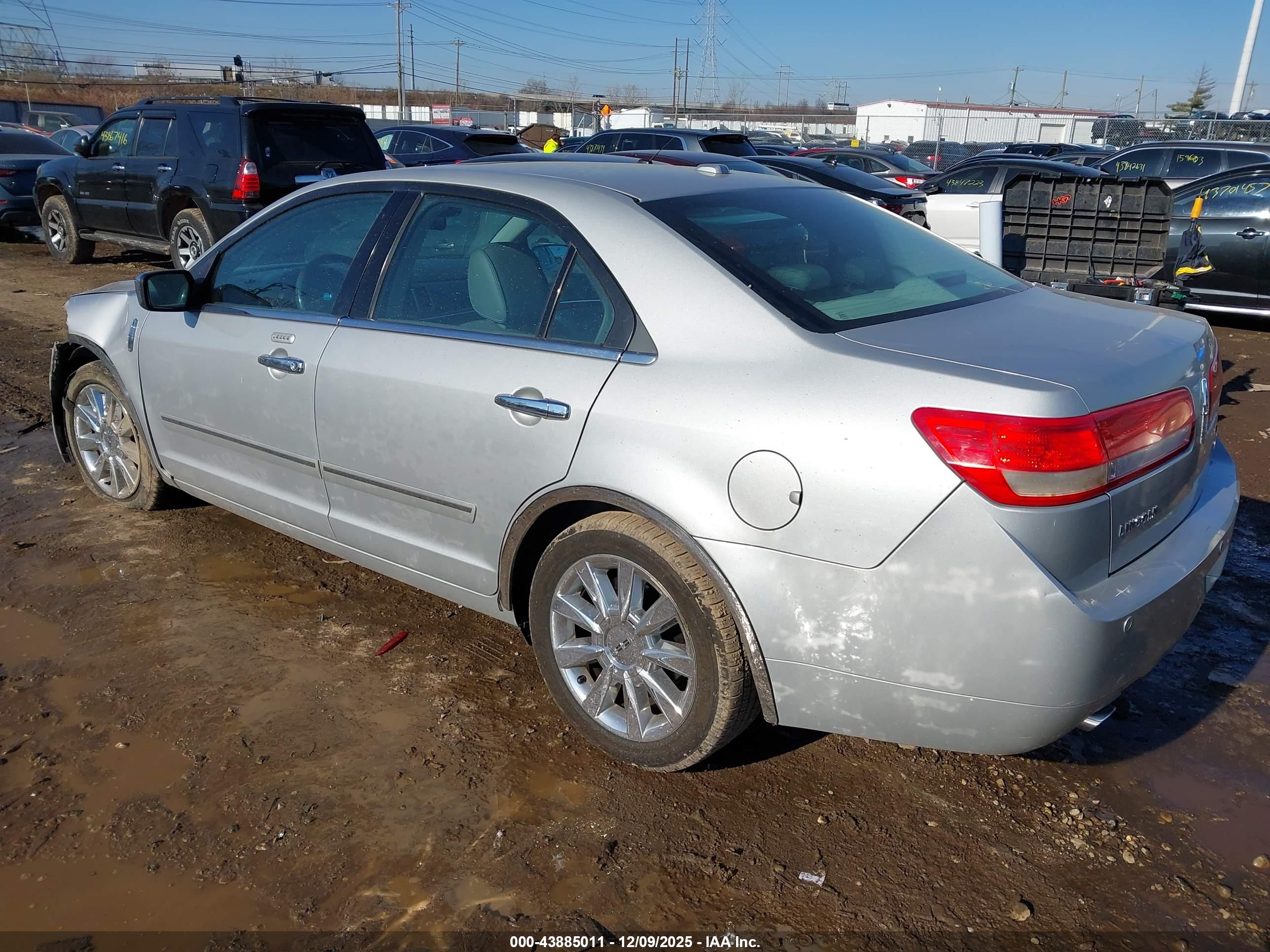 LINCOLN MKZ image 3