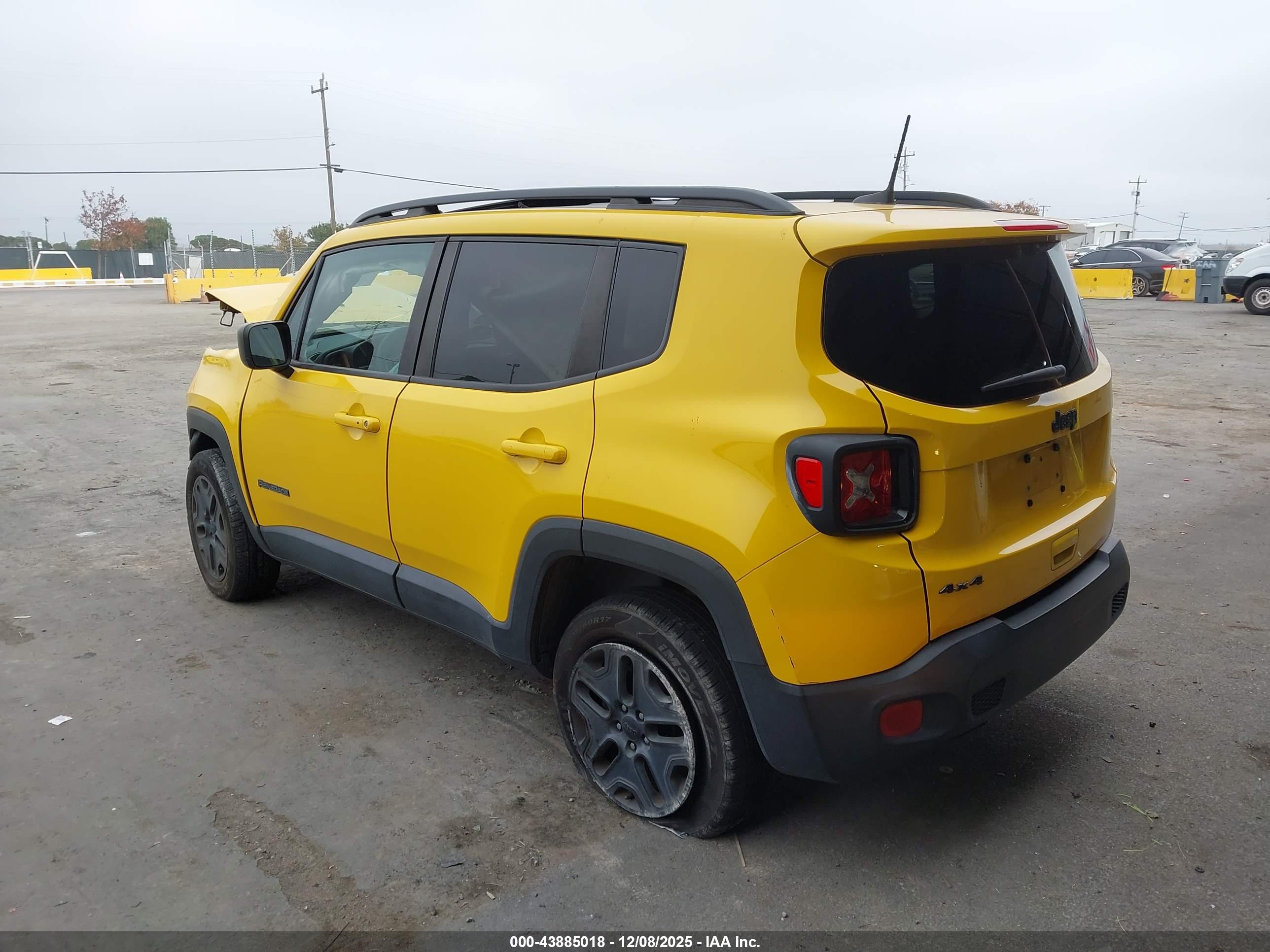 JEEP RENEGADE image 3