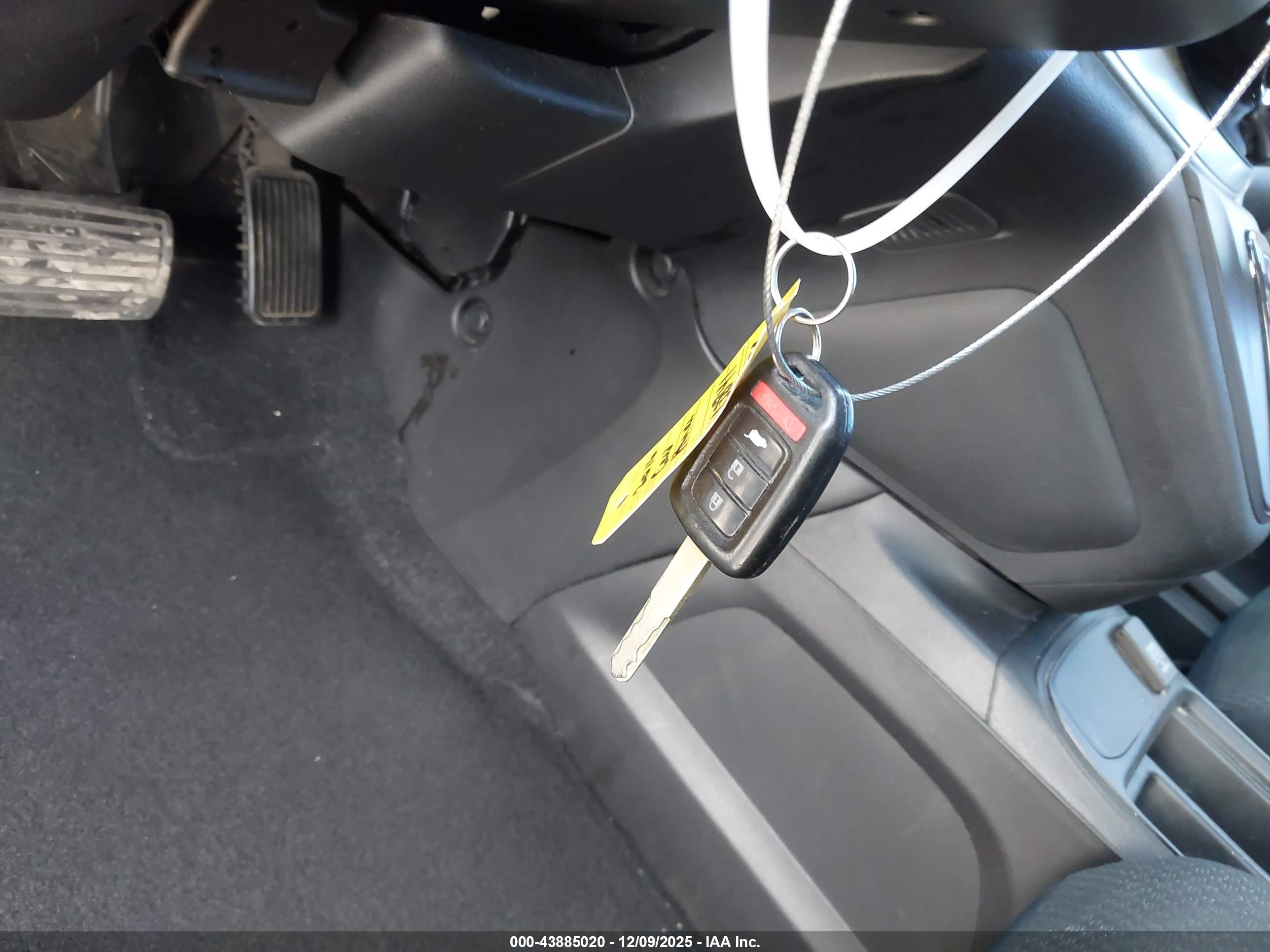 HONDA CR-V image 11