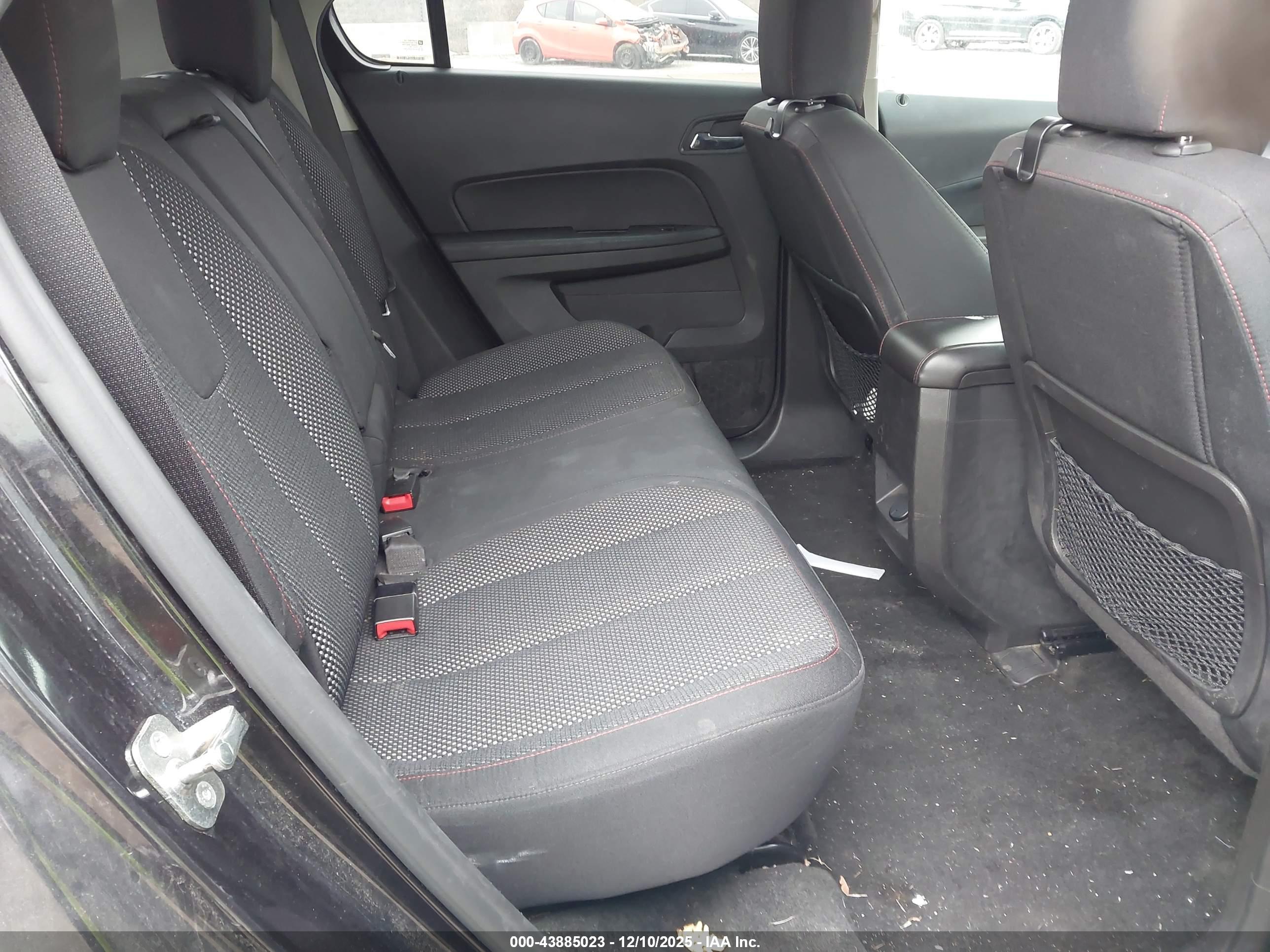 CHEVROLET EQUINOX image 8