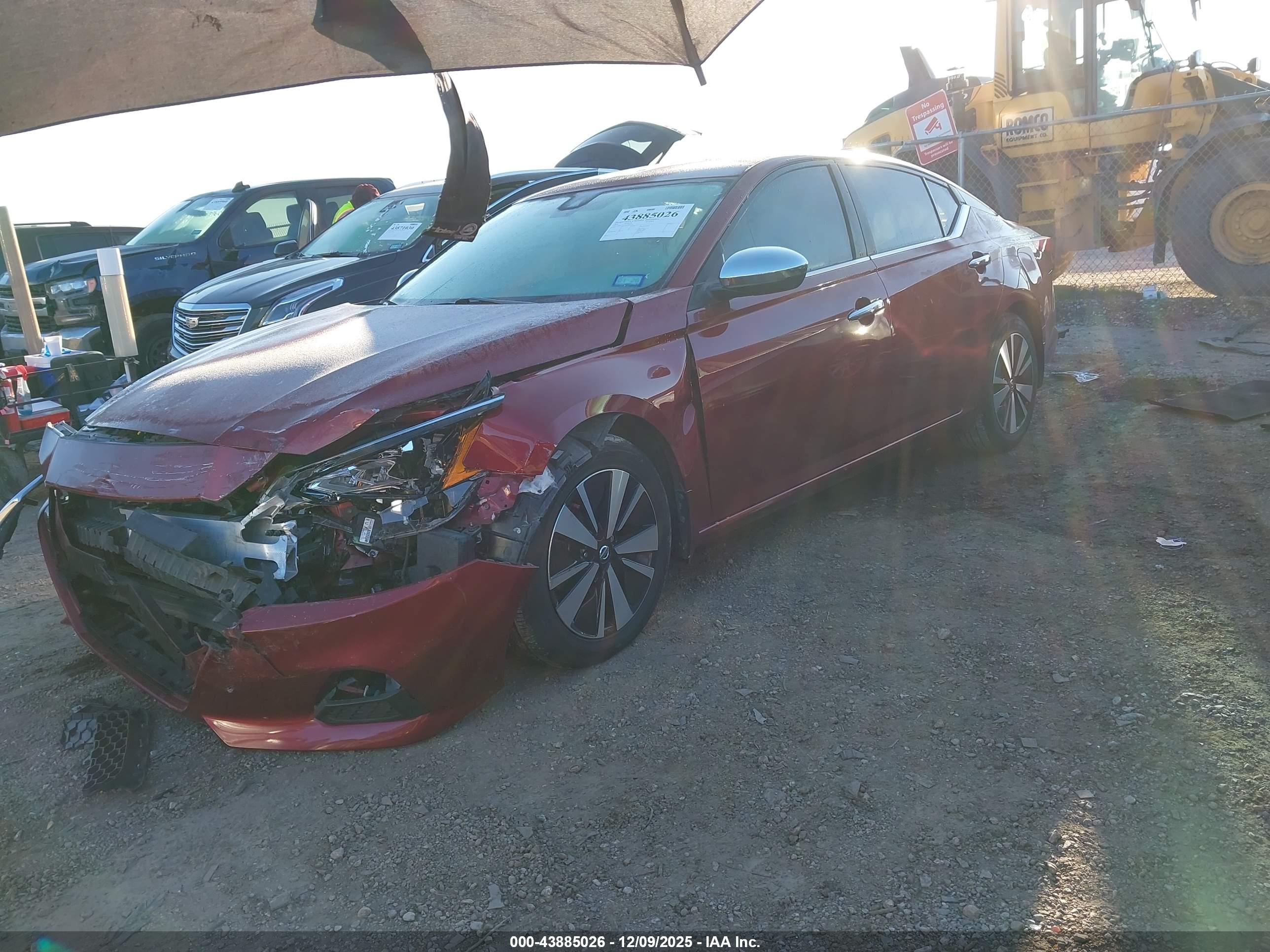NISSAN ALTIMA image 2