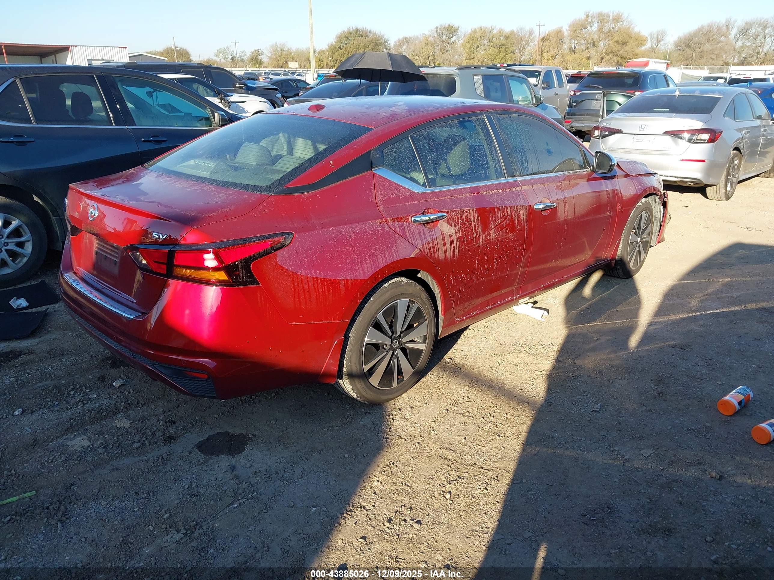 NISSAN ALTIMA image 4