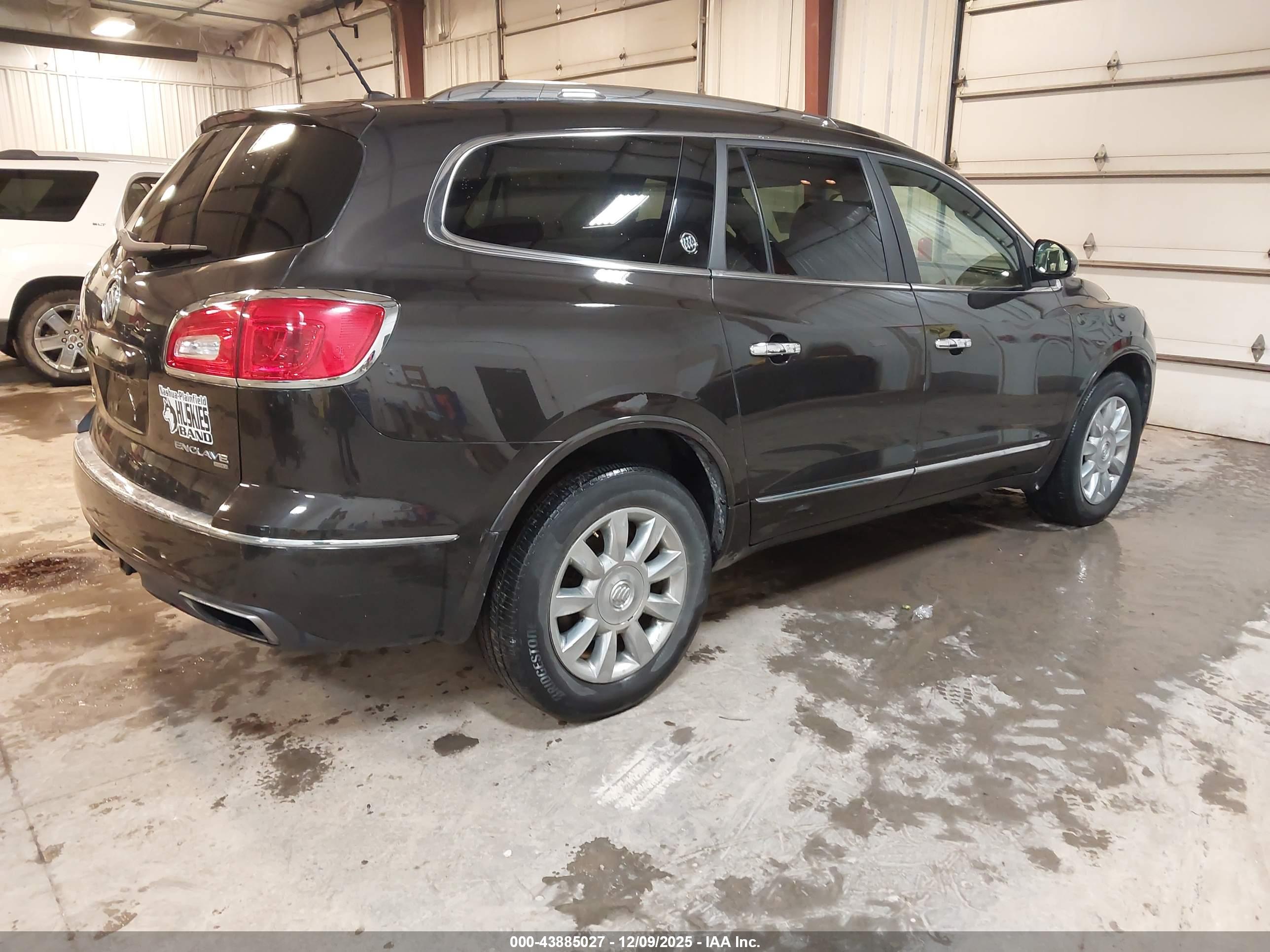 BUICK ENCLAVE image 4