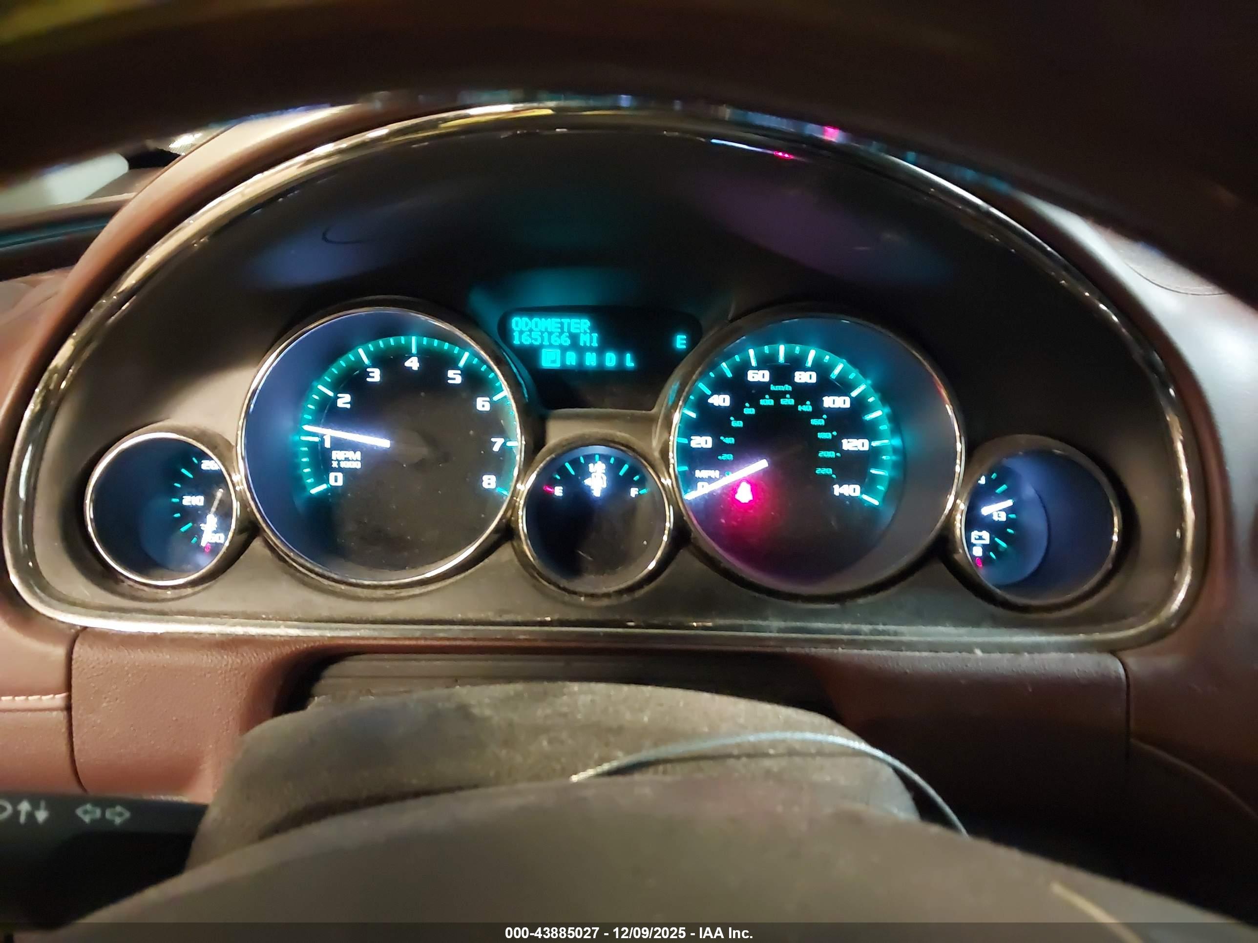 BUICK ENCLAVE image 7