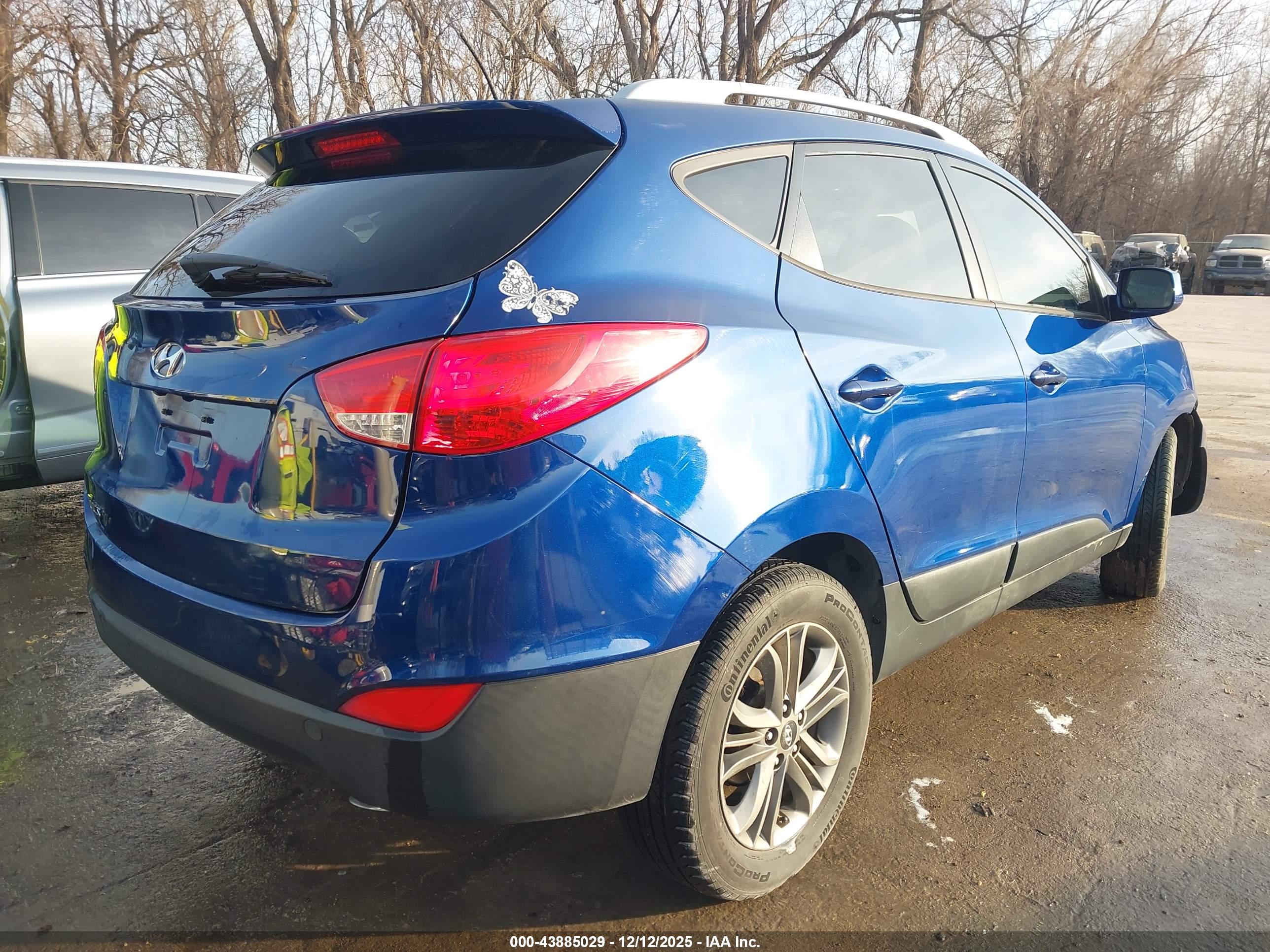 HYUNDAI TUCSON image 4