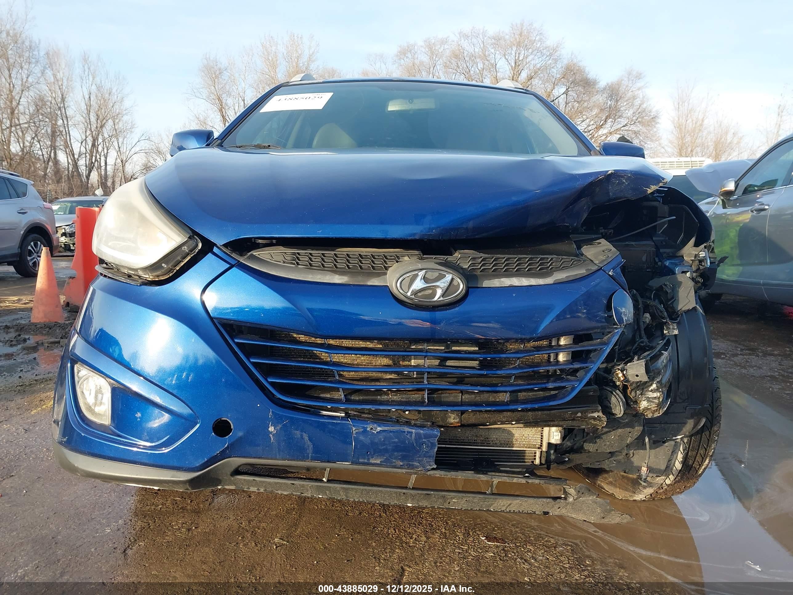 HYUNDAI TUCSON image 6