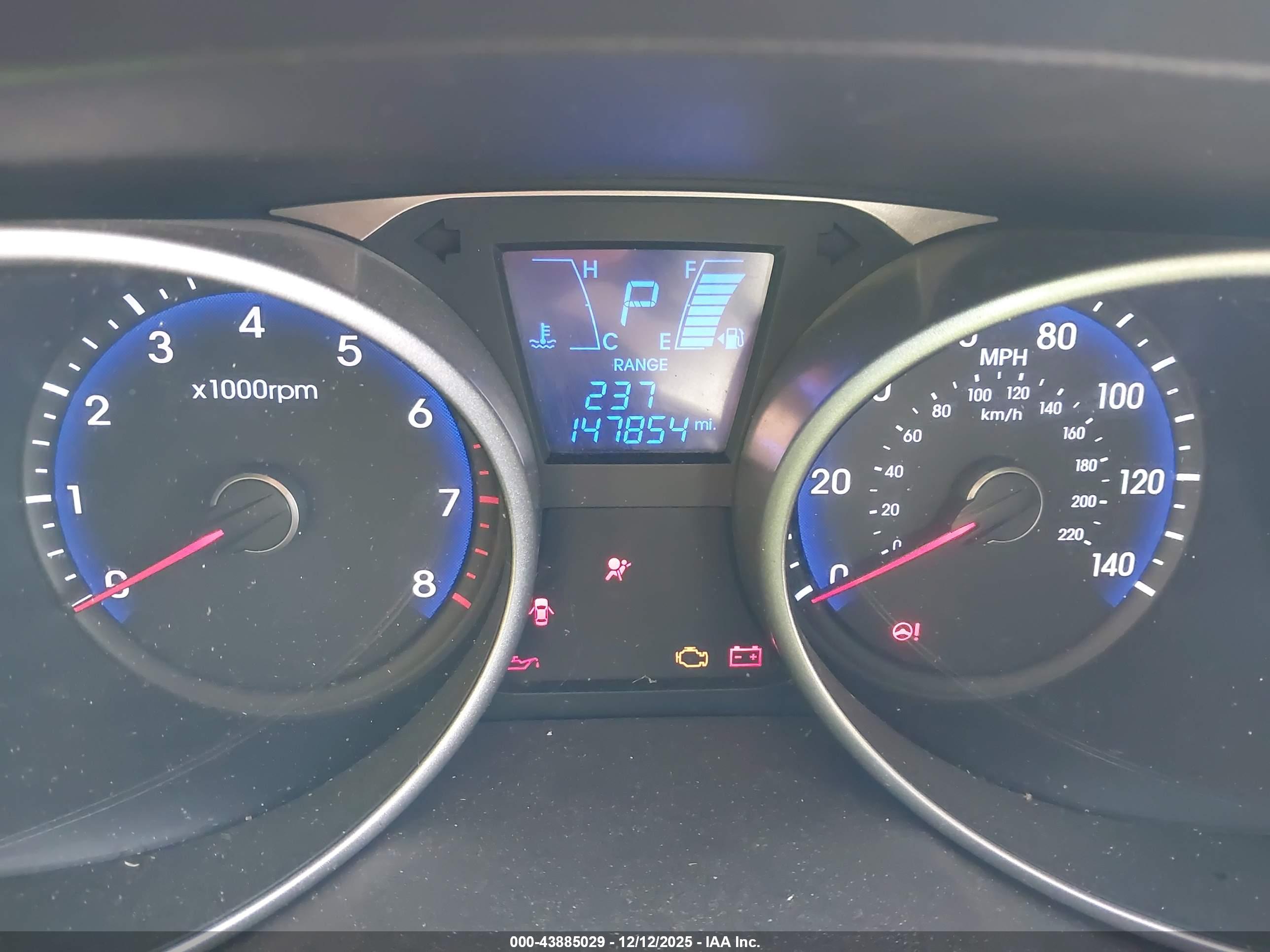 HYUNDAI TUCSON image 7