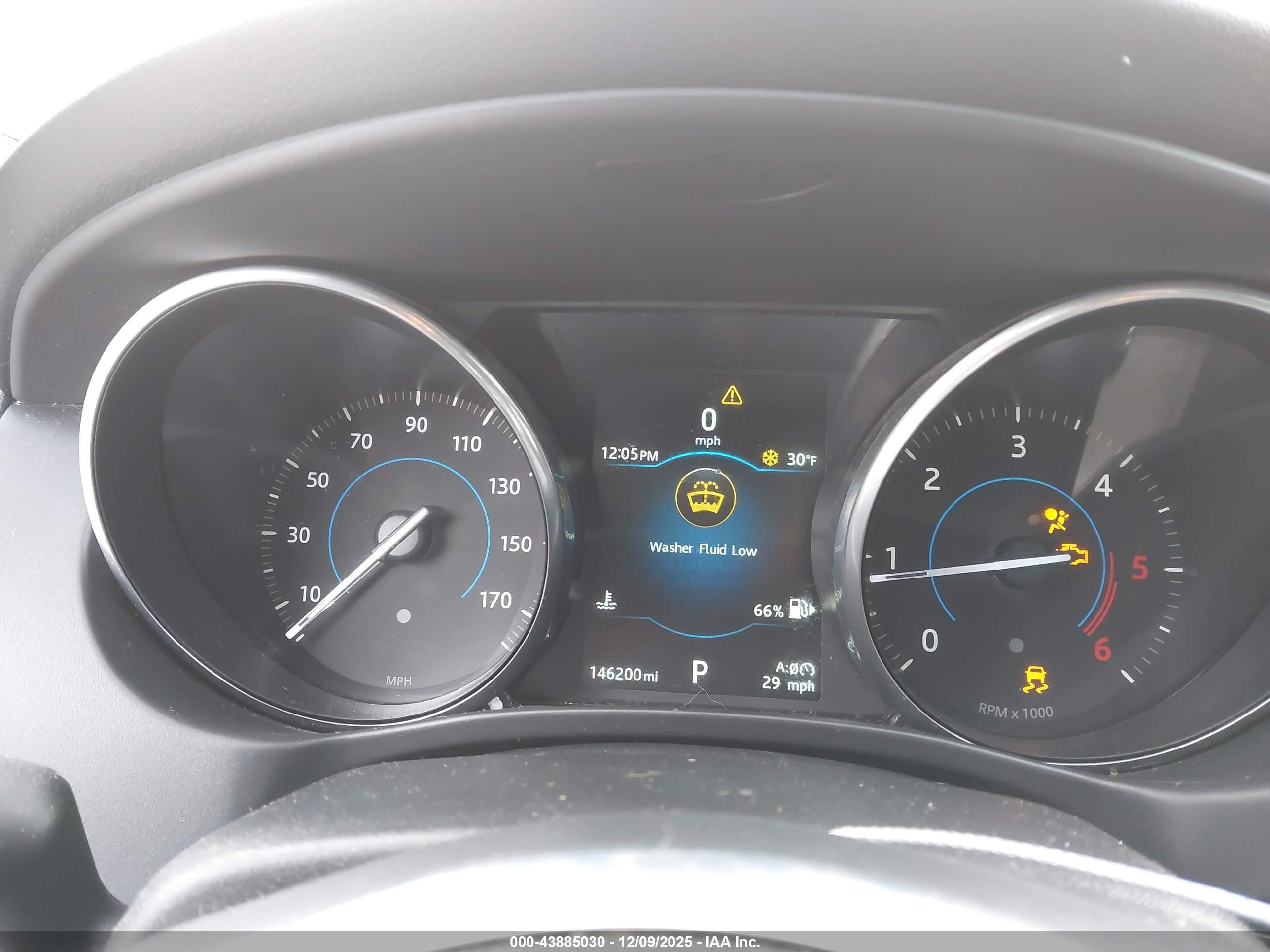 JAGUAR XE image 7