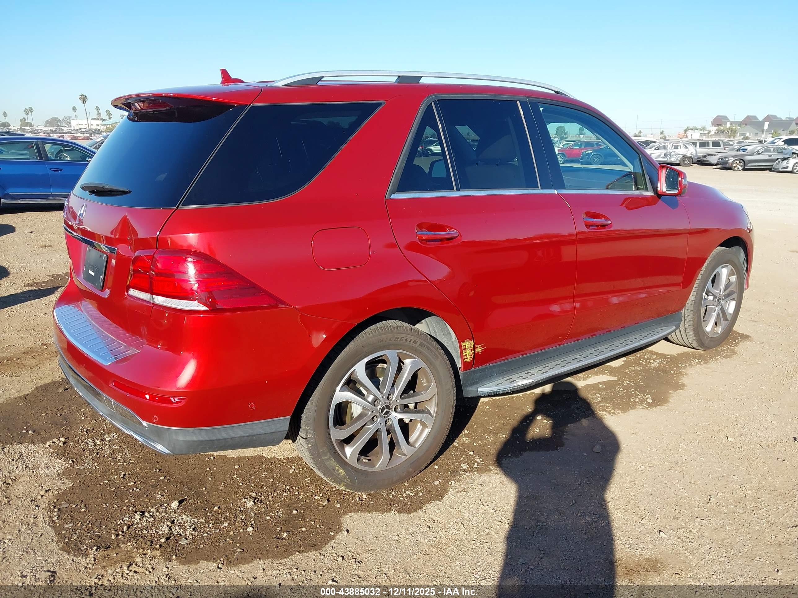 MERCEDES-BENZ GLE image 4