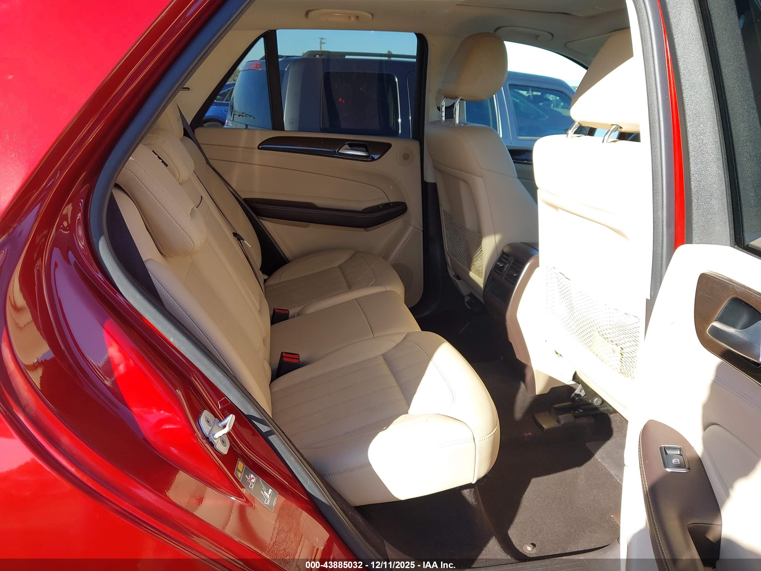 MERCEDES-BENZ GLE image 8