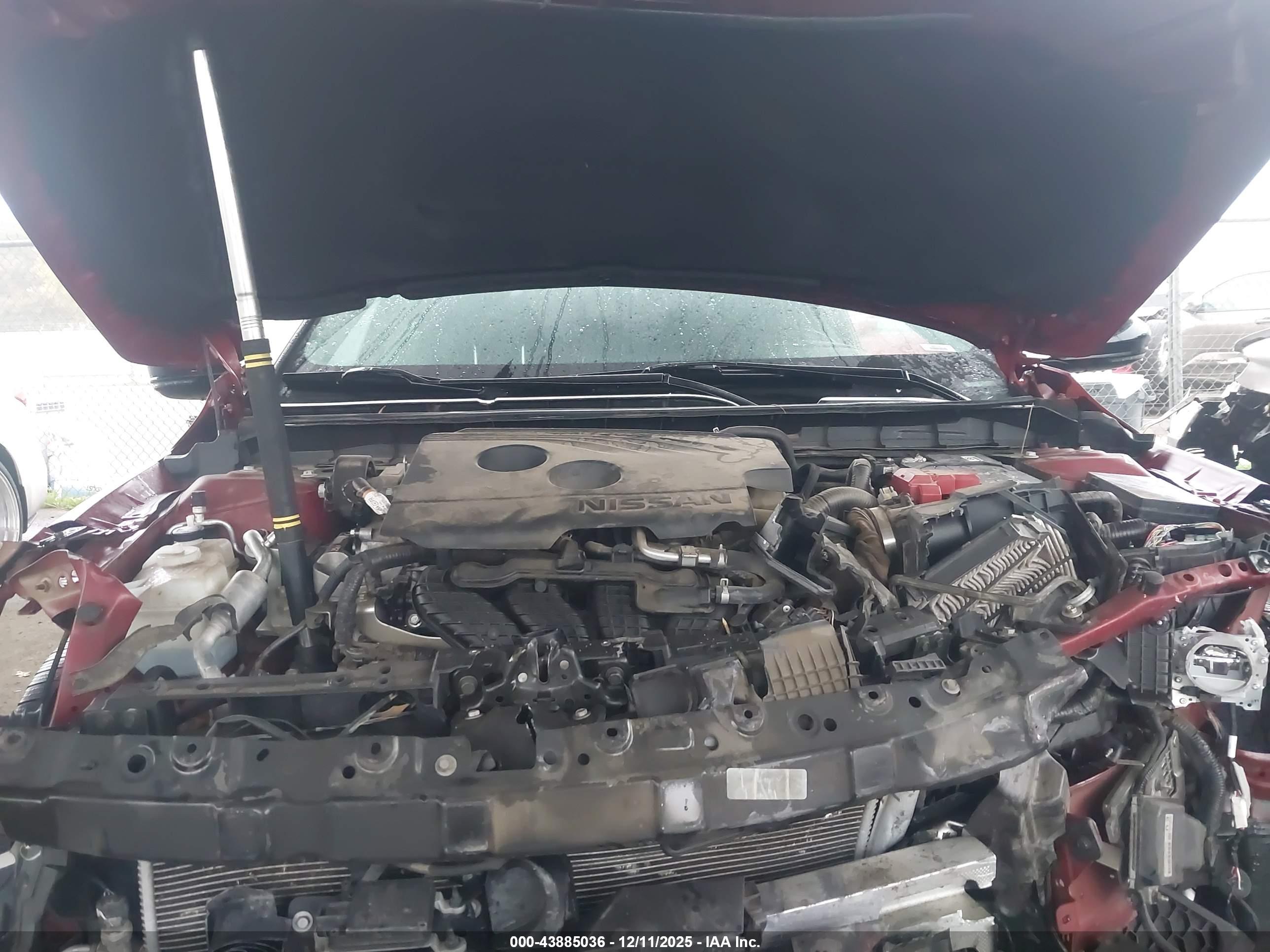 NISSAN ALTIMA image 10