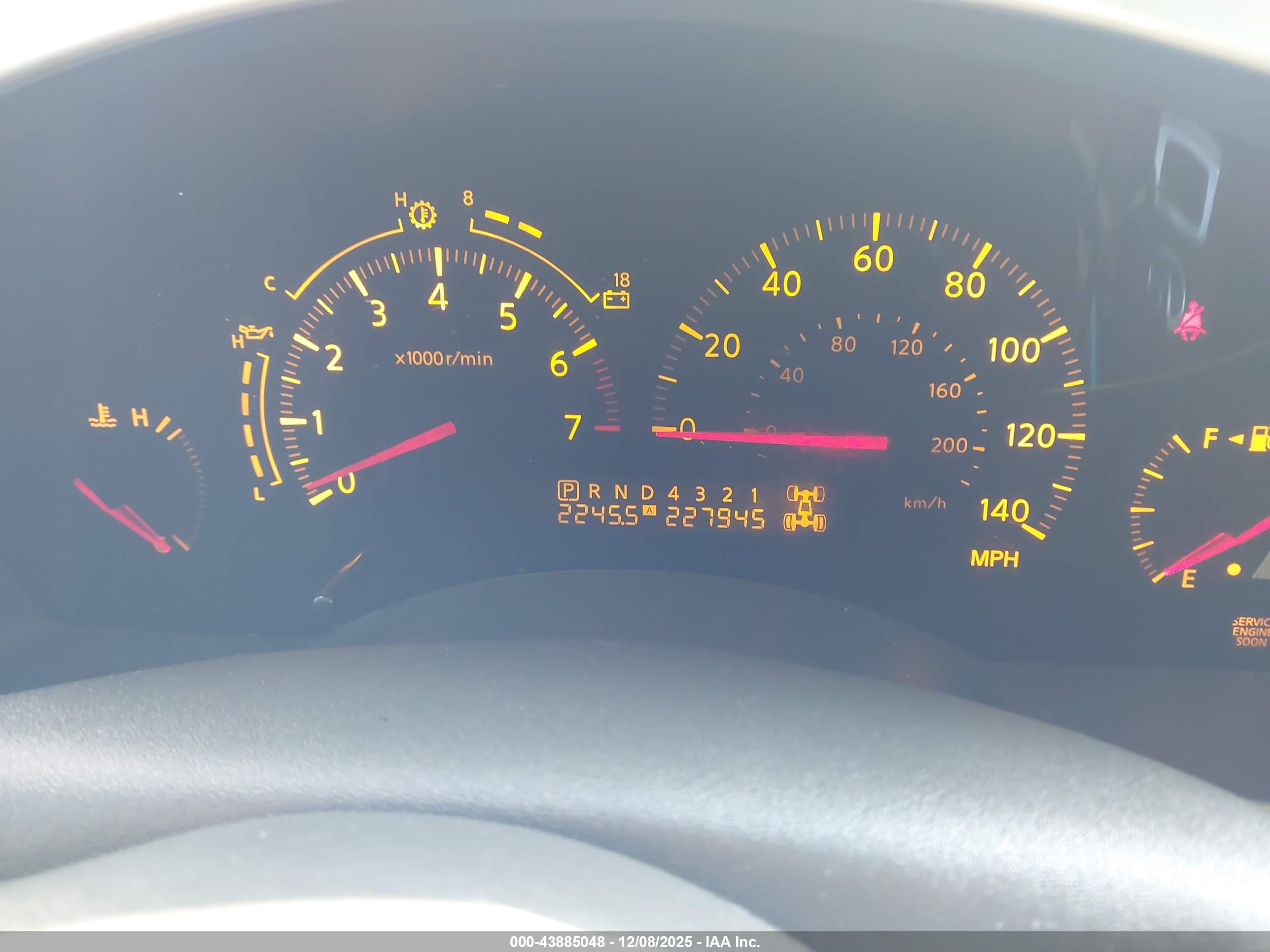 INFINITI QX56 image 7
