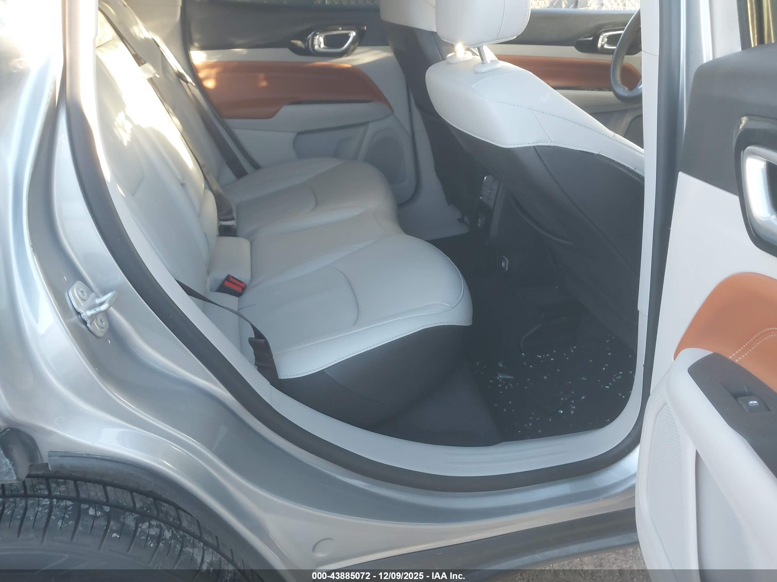 JEEP COMPASS image 8