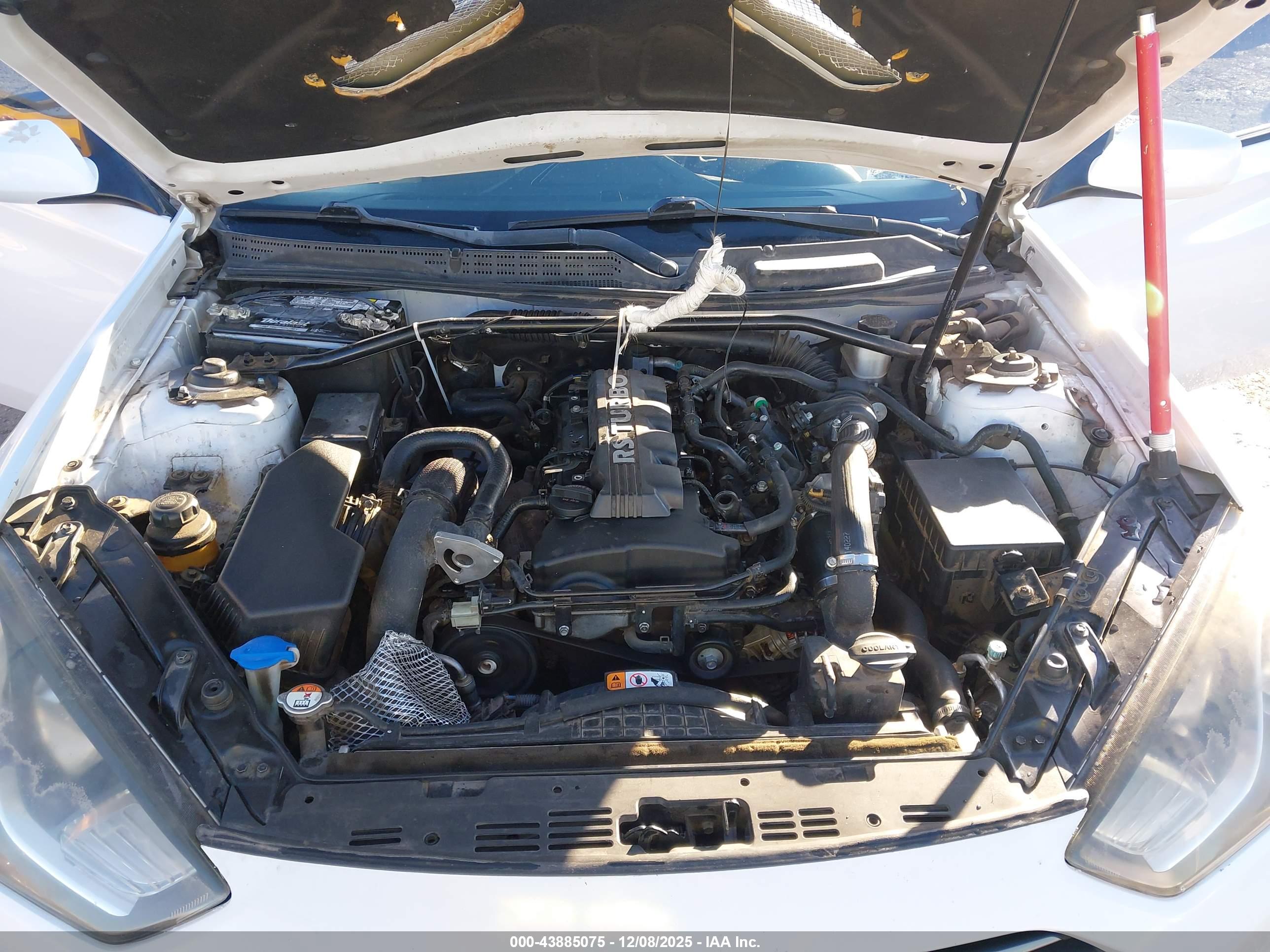 HYUNDAI GENESIS image 10