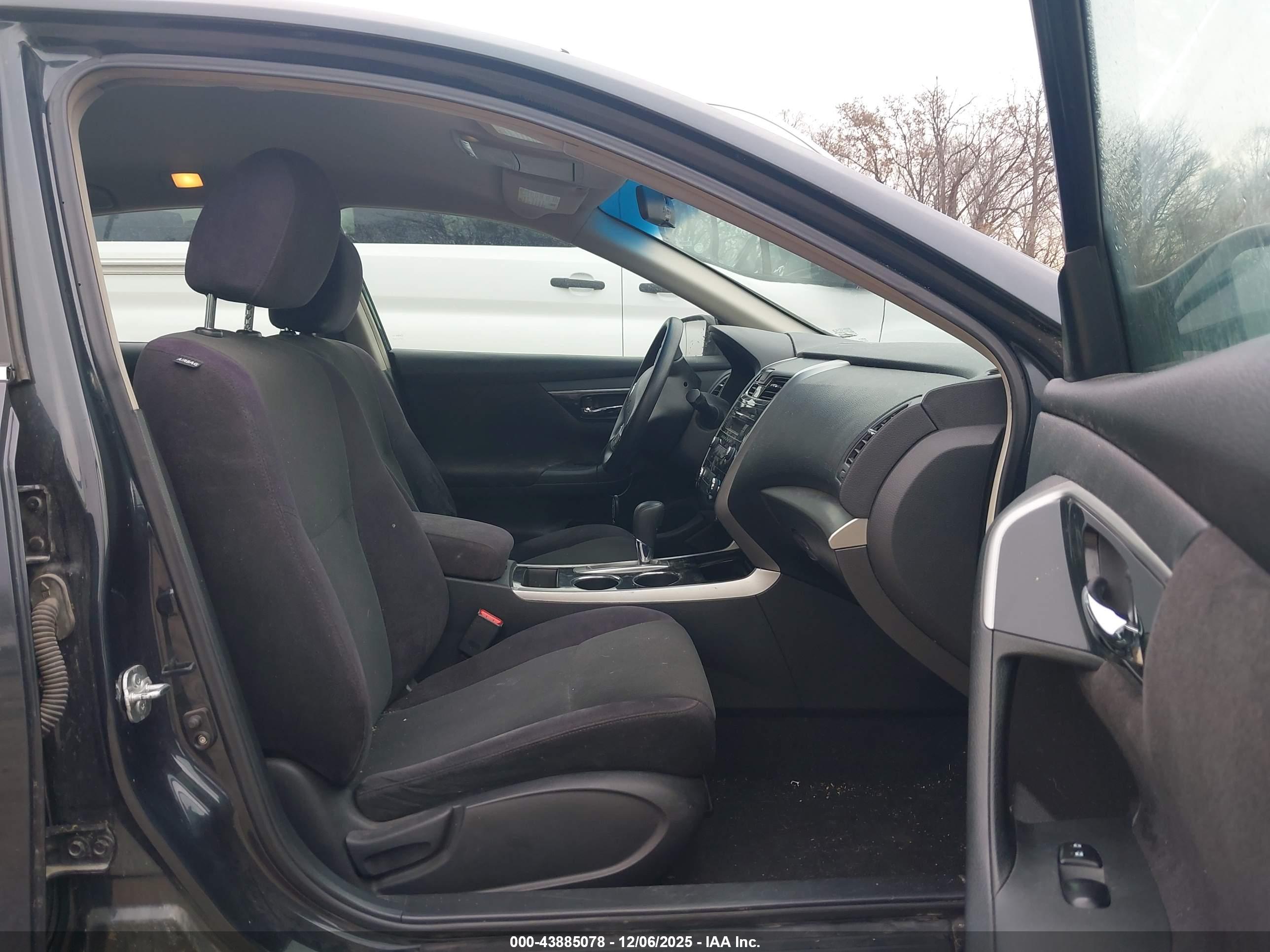 NISSAN ALTIMA image 5