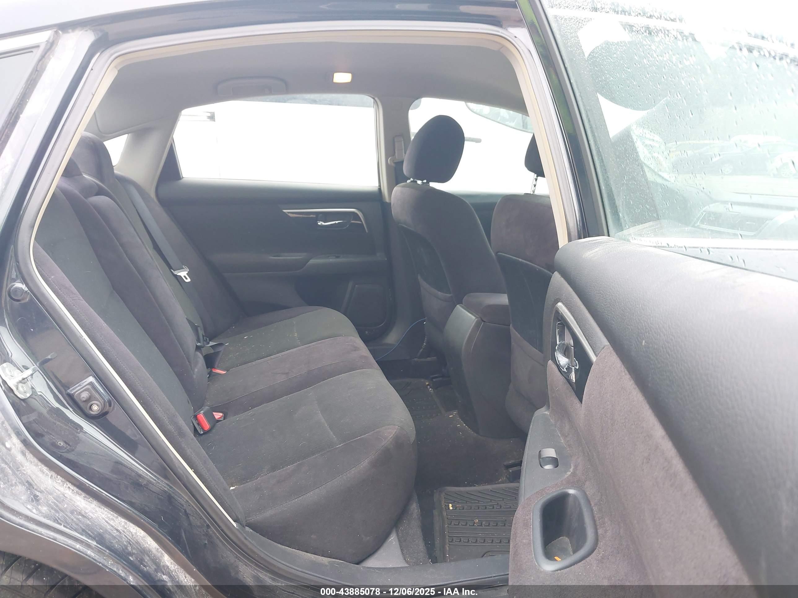 NISSAN ALTIMA image 8