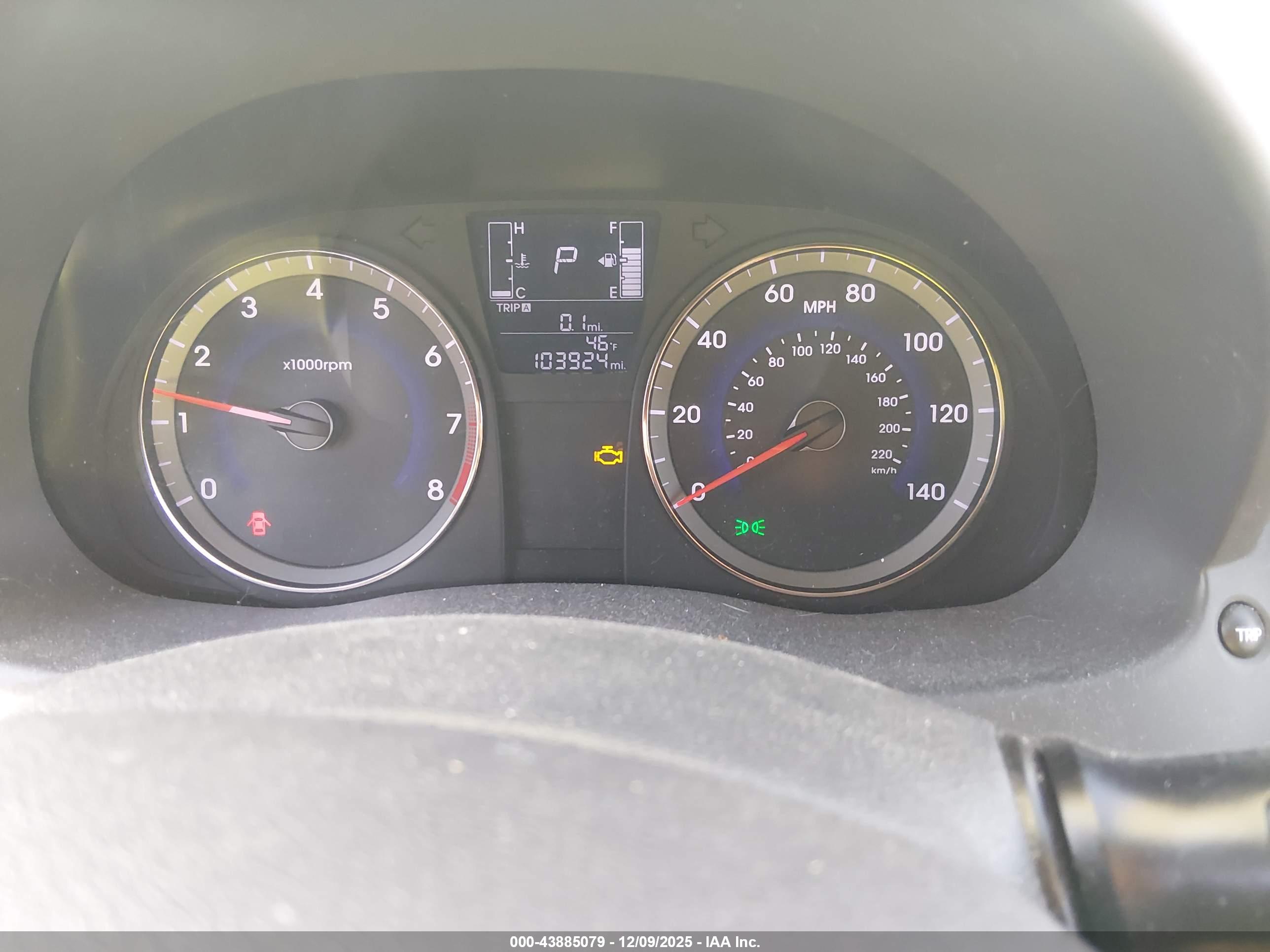 HYUNDAI ACCENT image 7