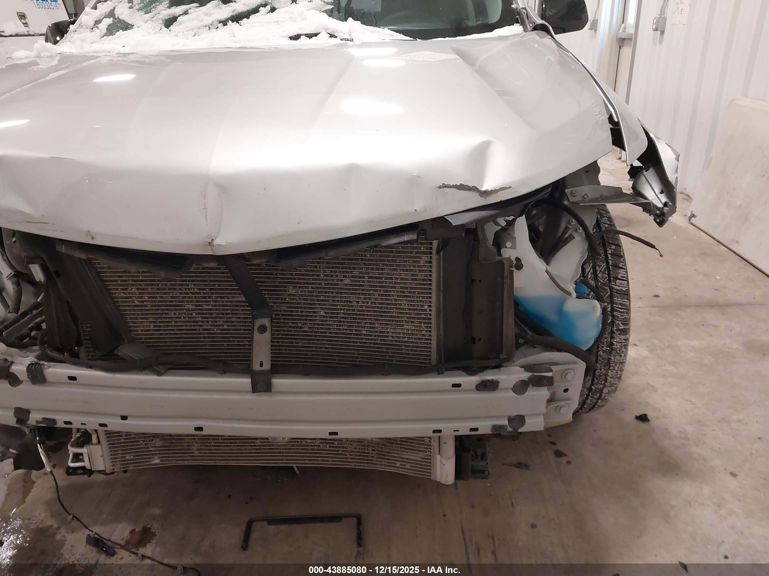 CHEVROLET TRAVERSE image 6