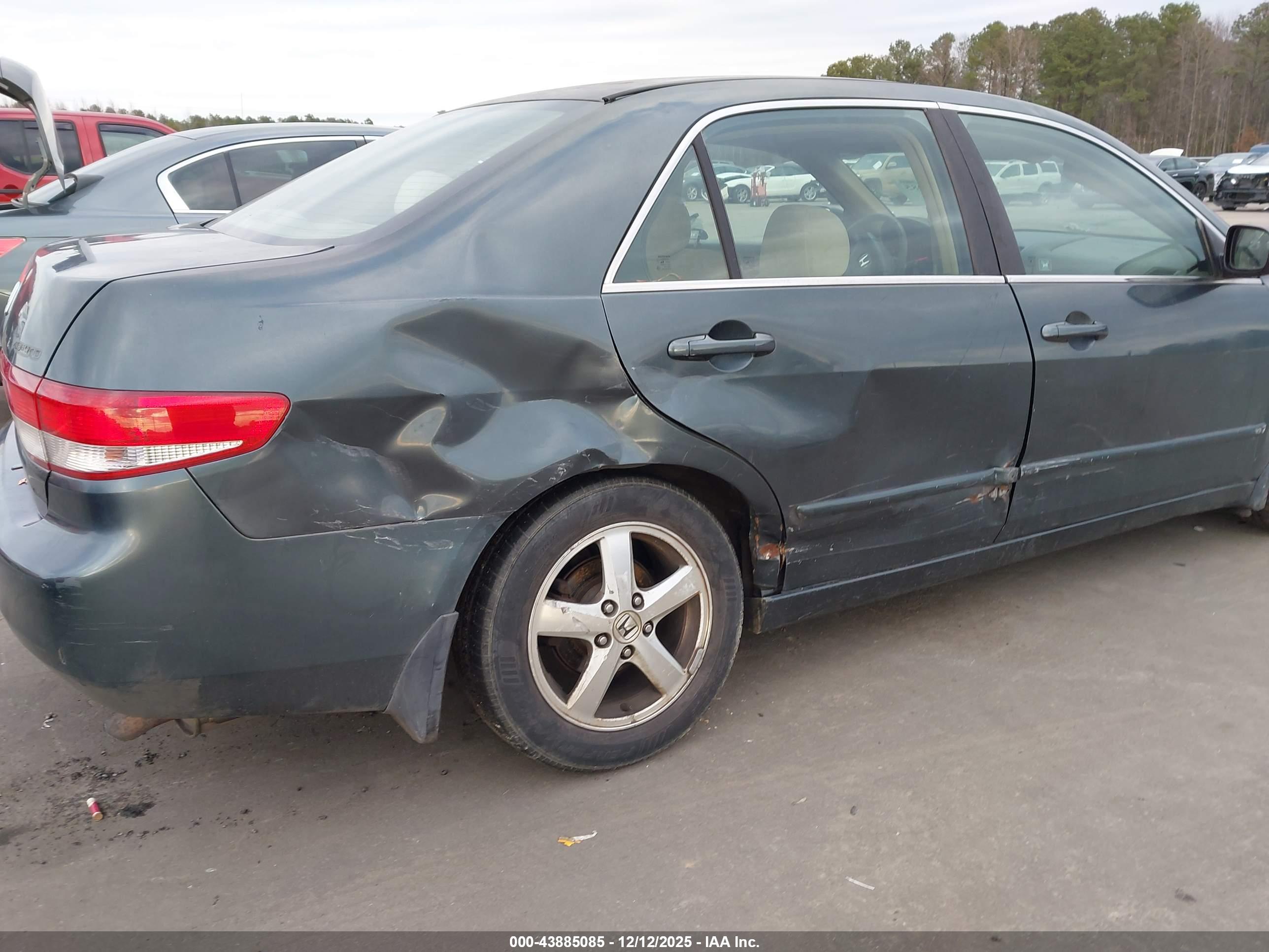 HONDA ACCORD image 6