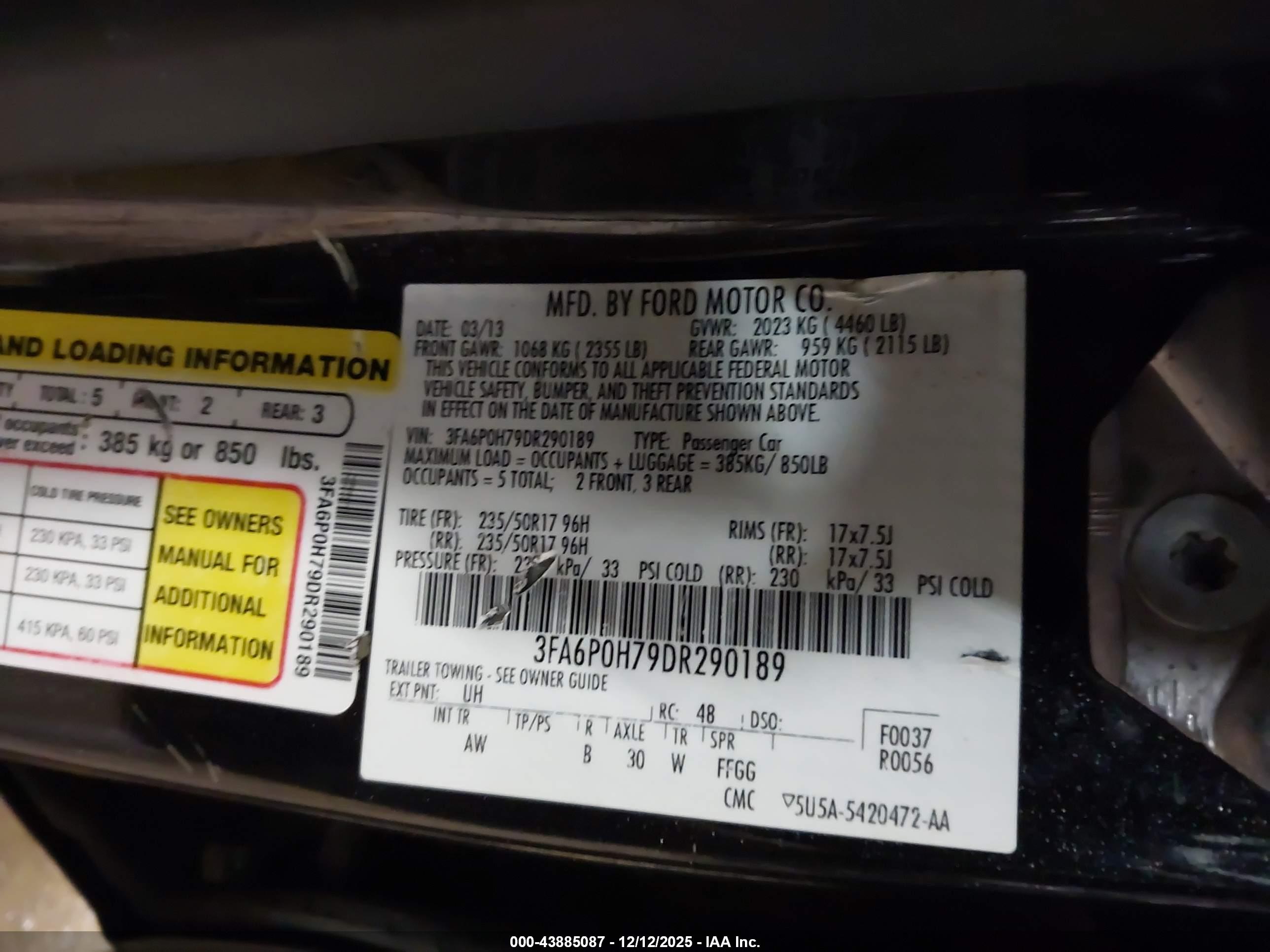 FORD FUSION image 9